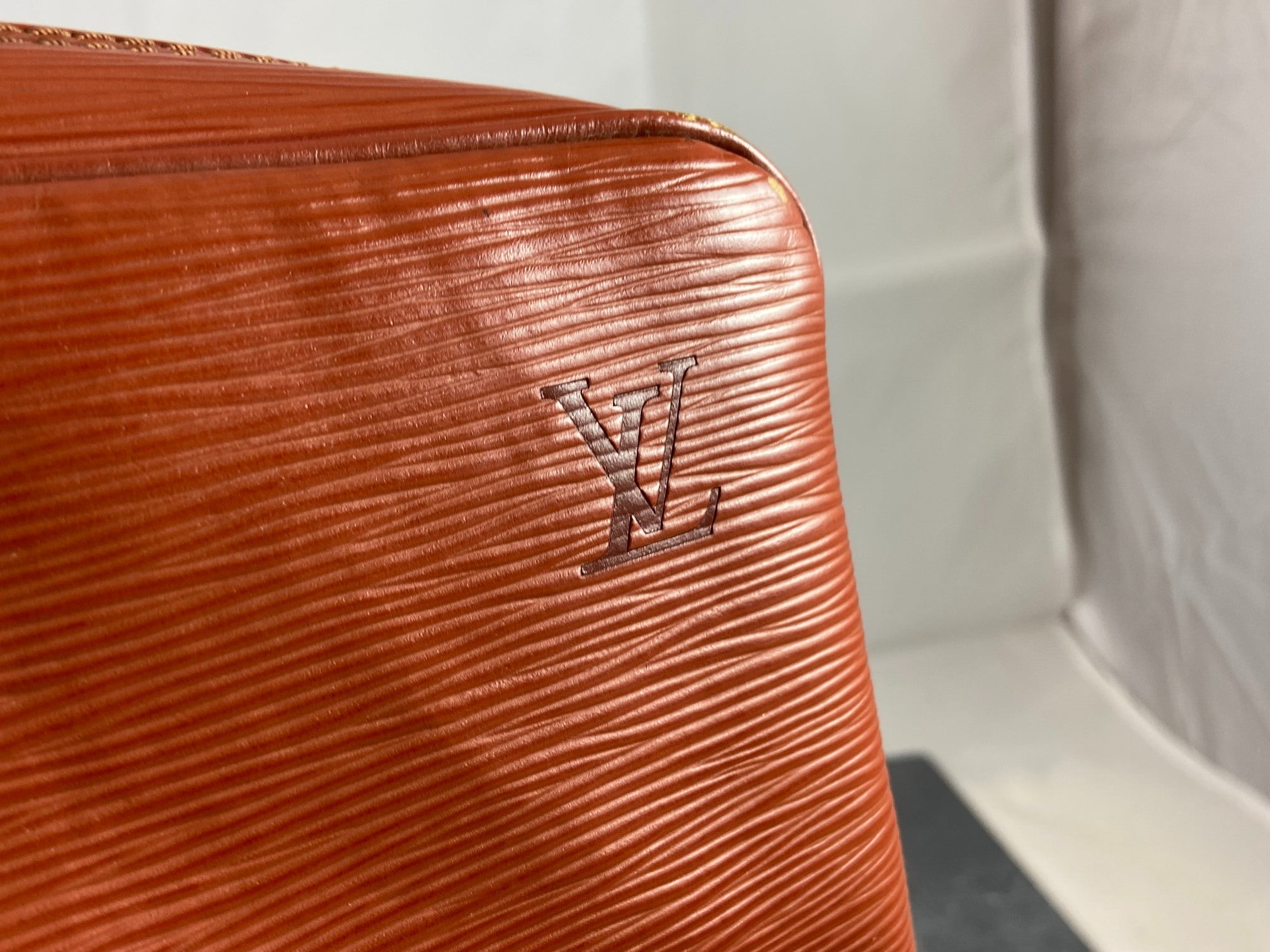 Louis Vuitton Porte Documents Voyage Brown Epi Leather