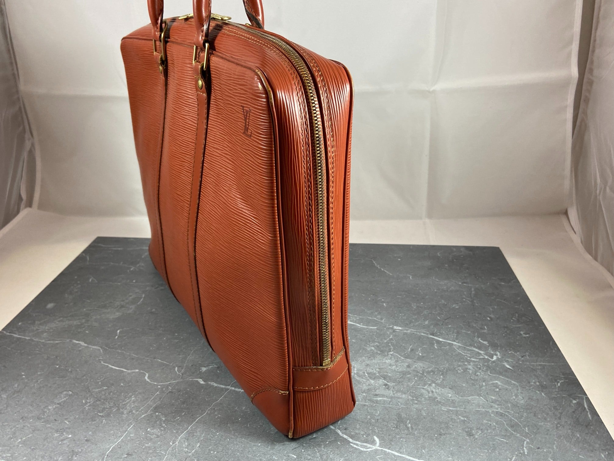Louis Vuitton Porte Documents Voyage Brown Epi Leather