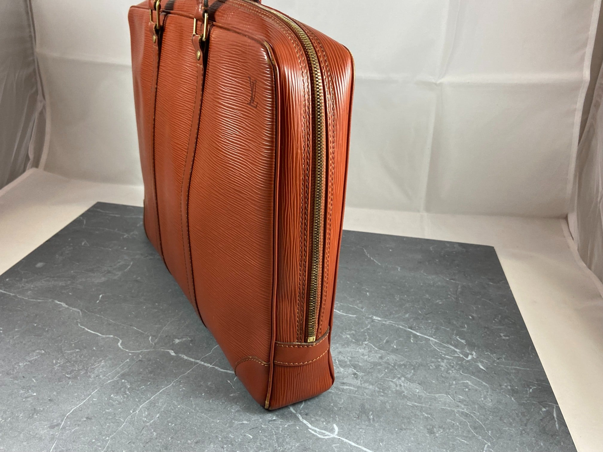 Louis Vuitton Porte Documents Voyage Brown Epi Leather