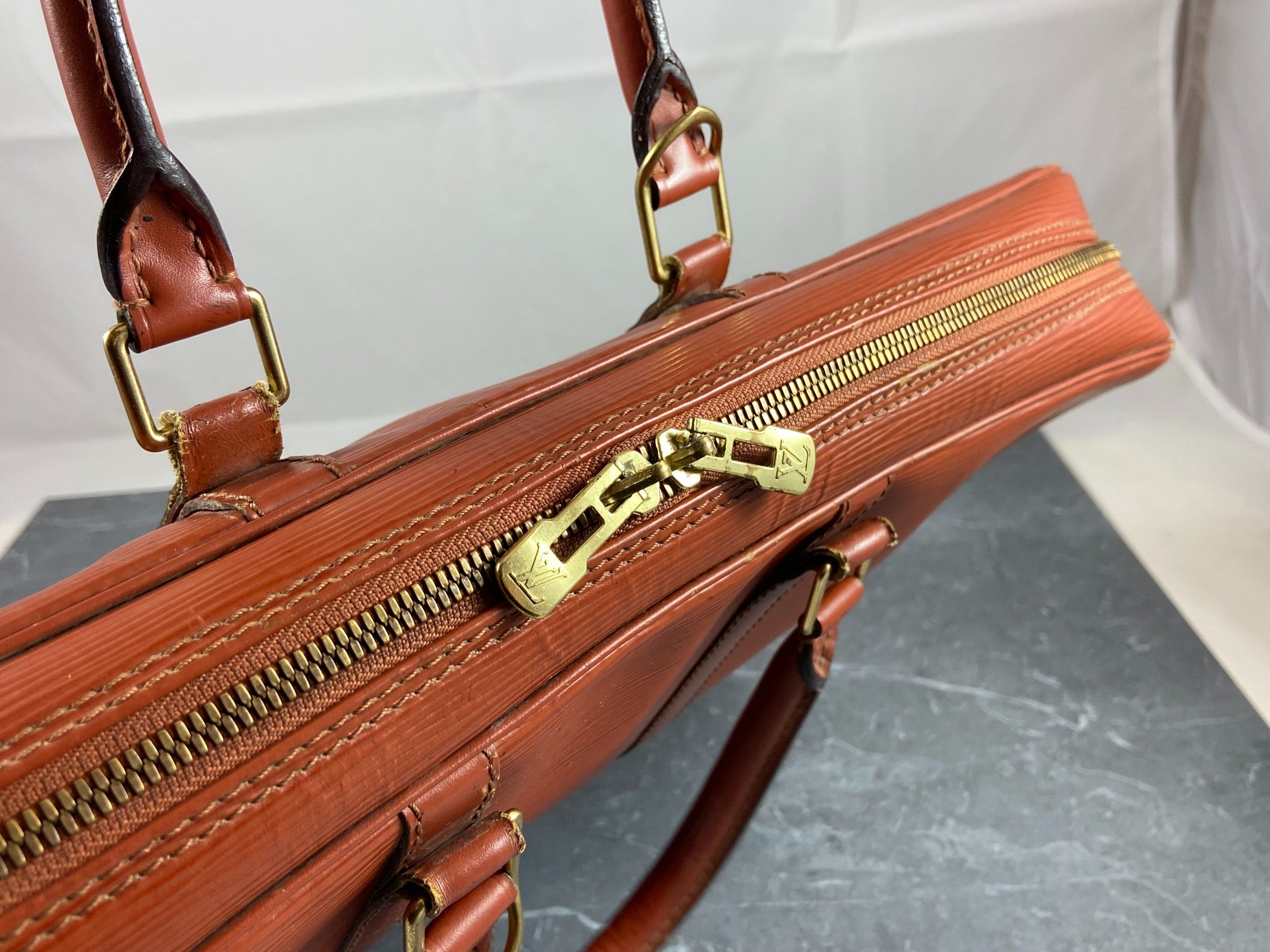 Louis Vuitton Porte Documents Voyage Brown Epi Leather