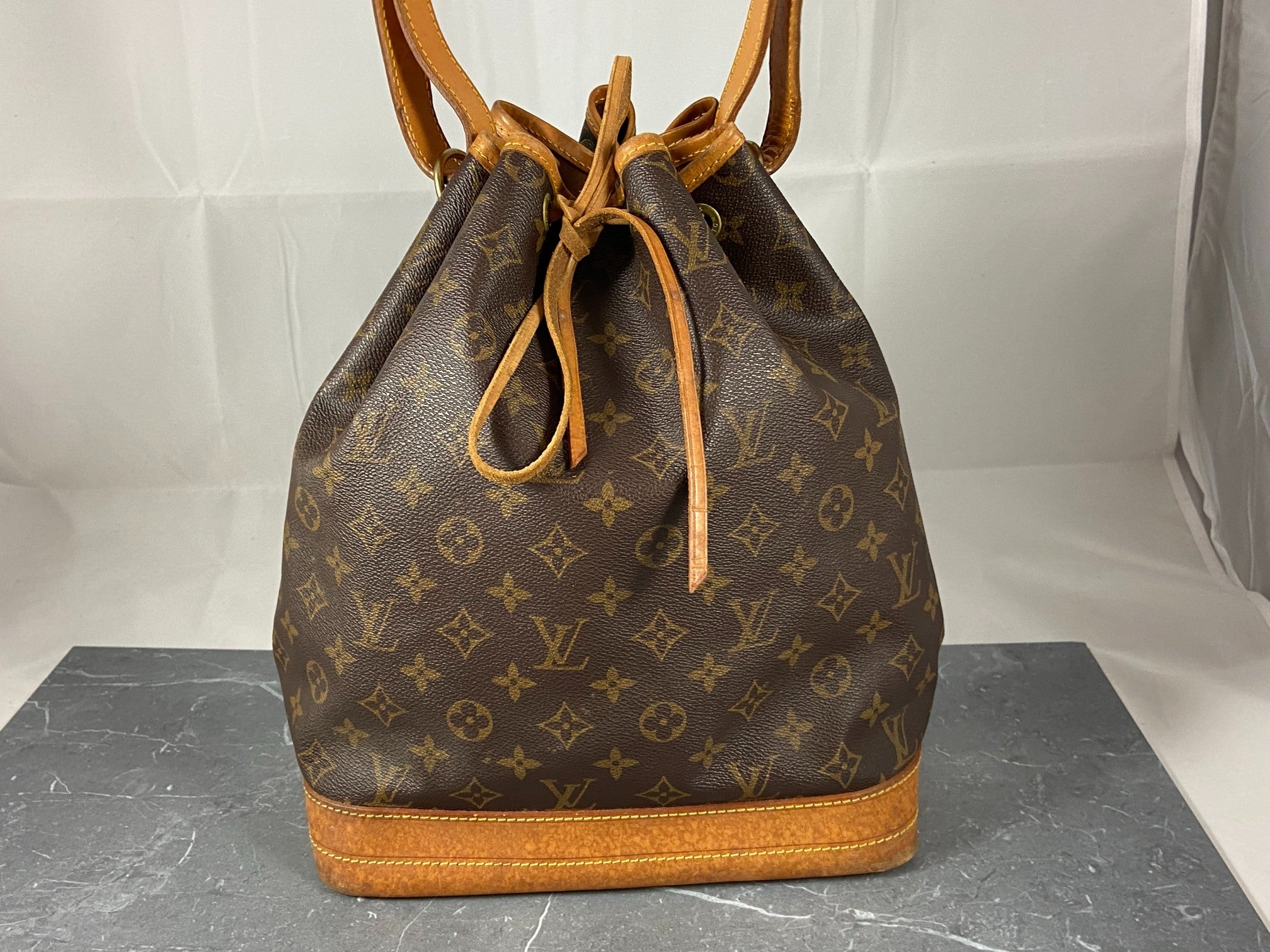 Louis Vuitton Sac Noé Grand Monogram Canvas