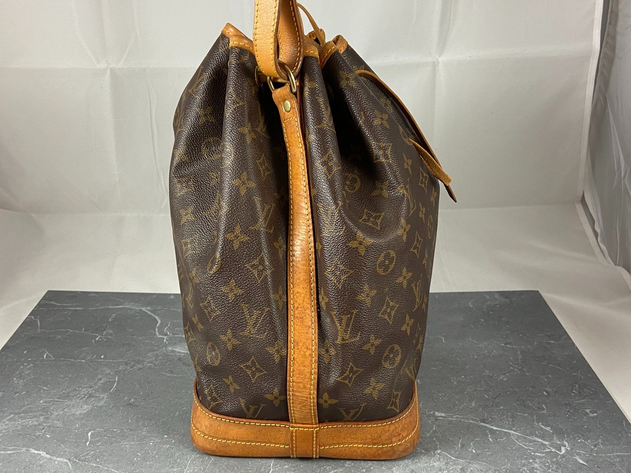 Louis Vuitton Sac Noé Grand Monogram Canvas