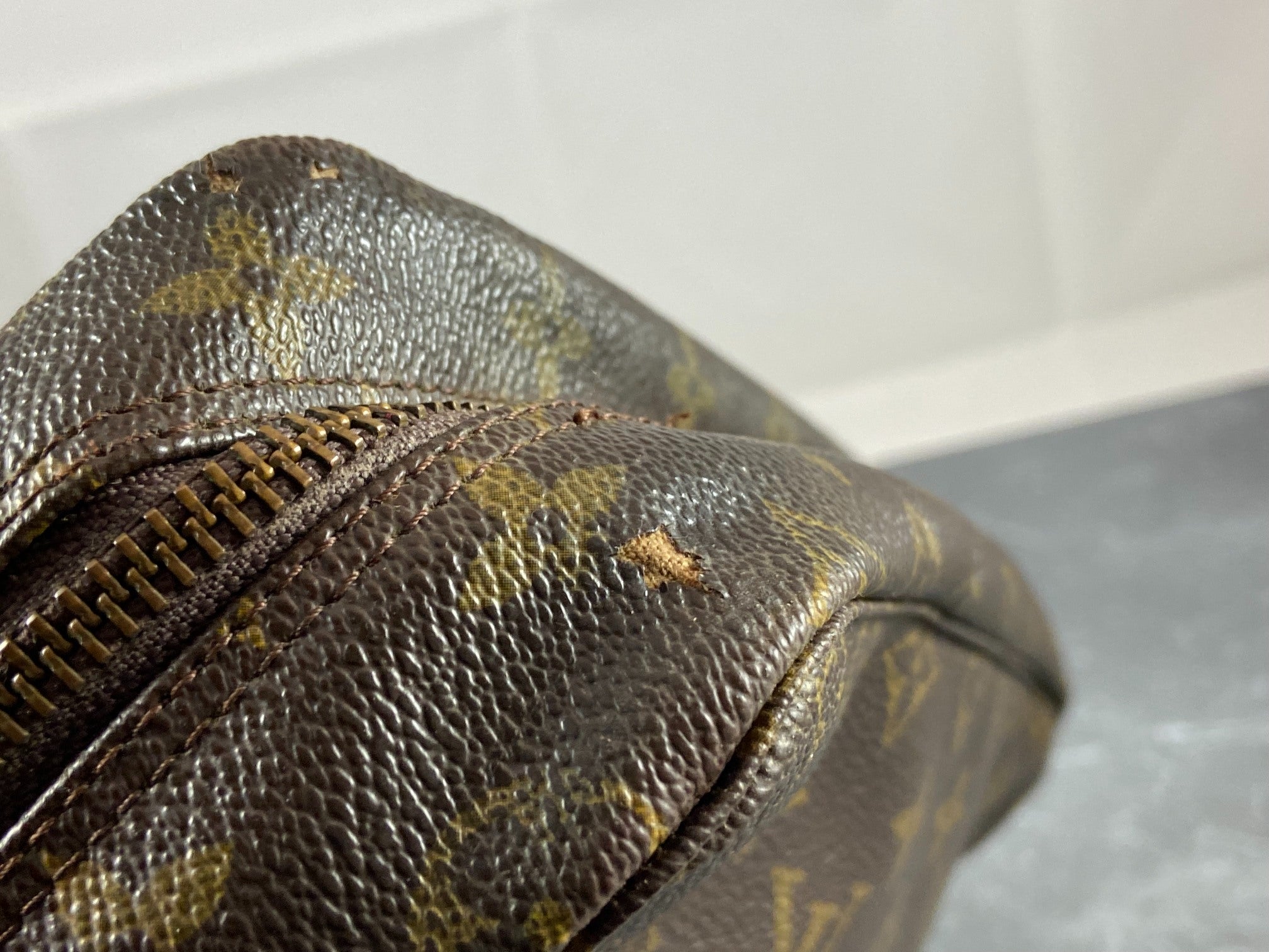 Louis Vuitton Trousse Toilette 28 Monogram Canvas