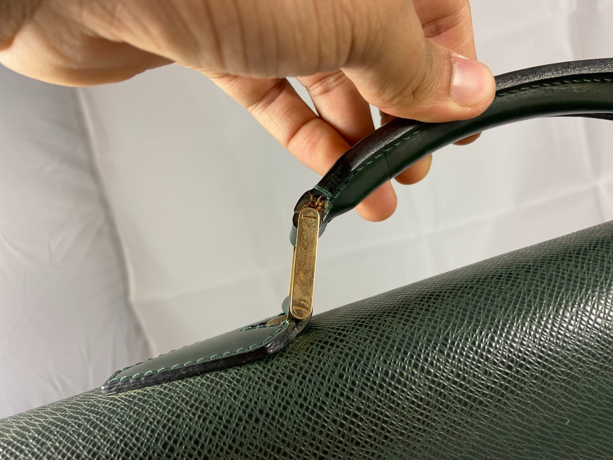 Louis Vuitton Laguito Briefcase Green Taiga Leather