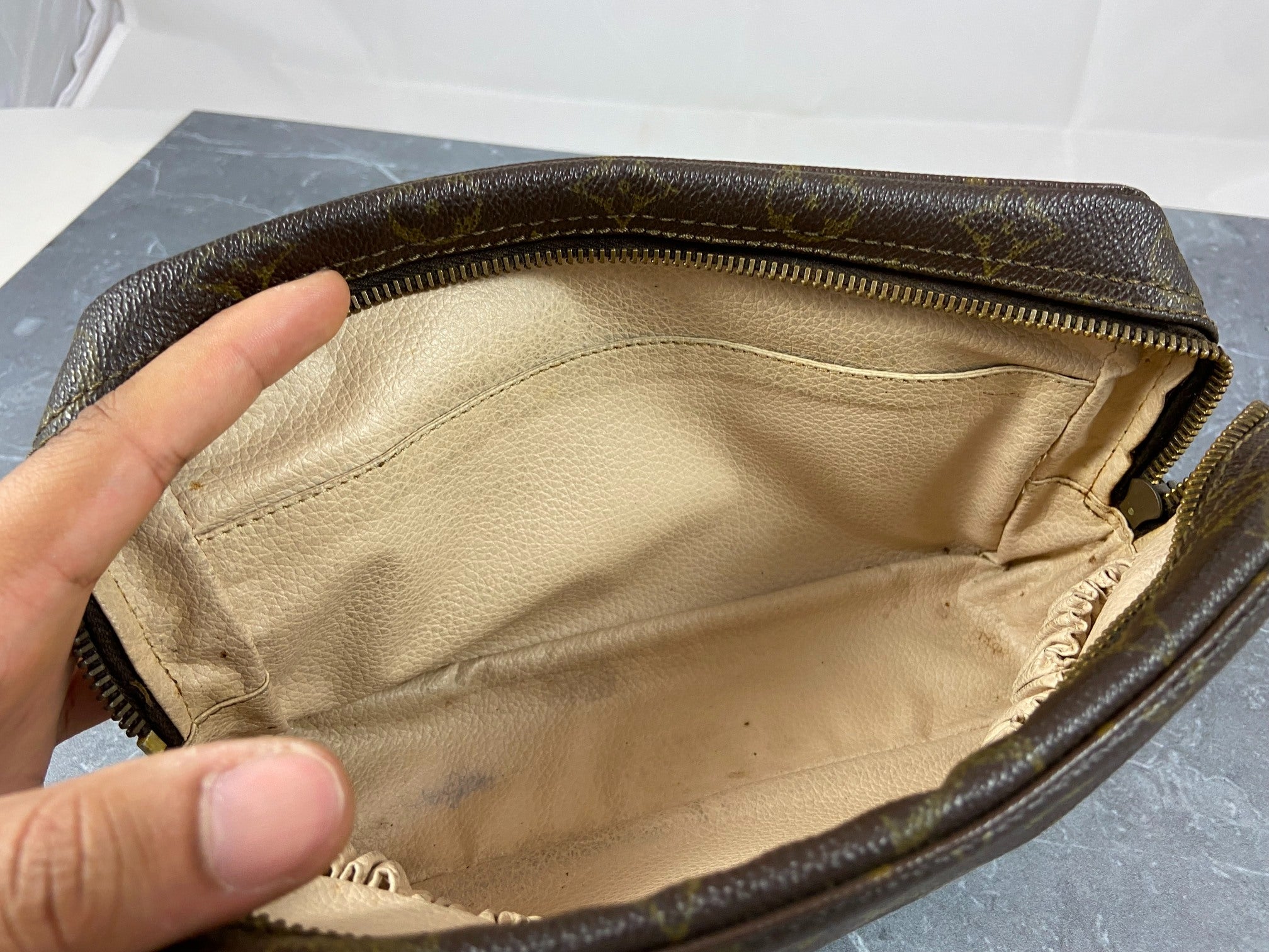 Louis Vuitton Trousse Toilette 23 Monogram Canvas
