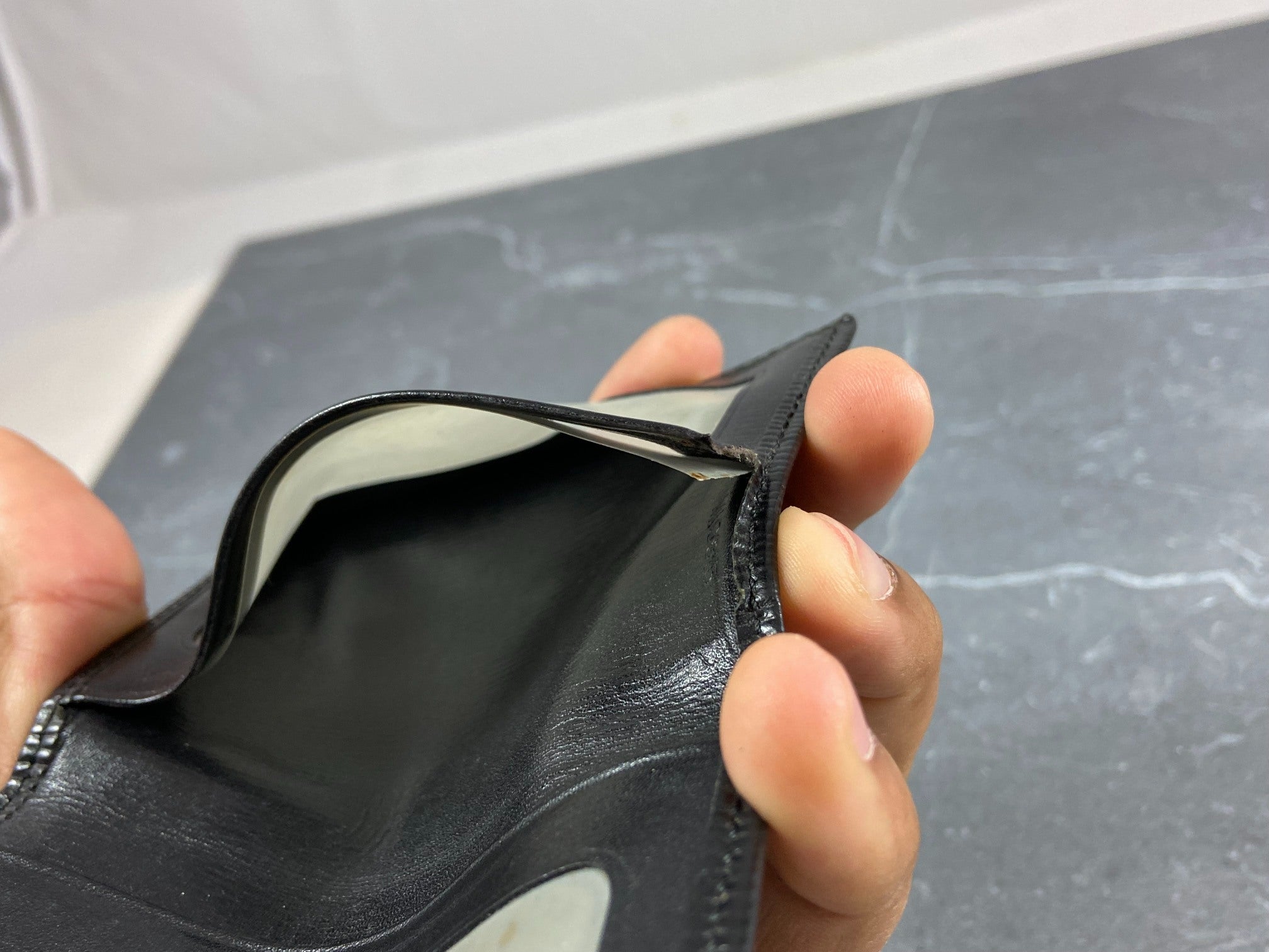 Louis Vuitton Bifold Card Case Black Epi Leather