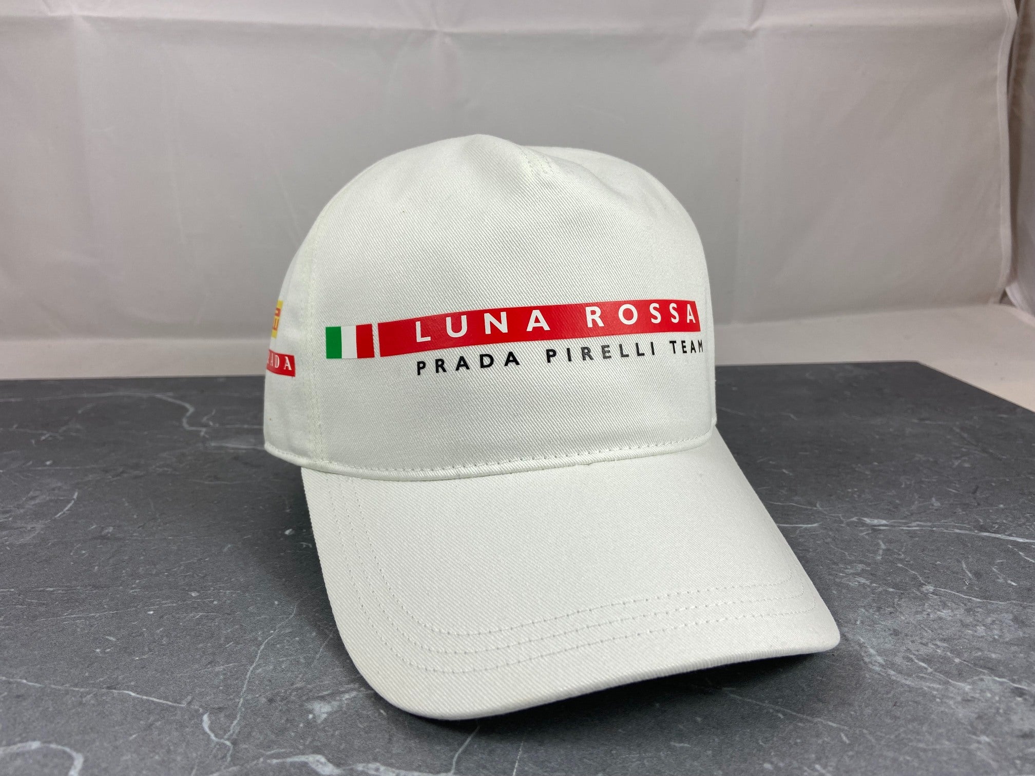 Prada Luna Rossa Cap Bianco