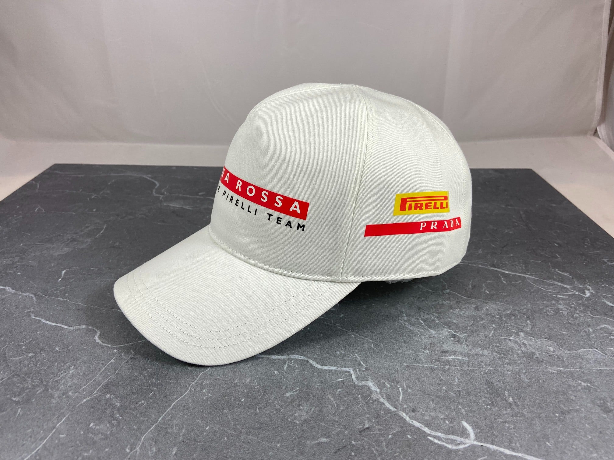 Prada Luna Rossa Cap Bianco