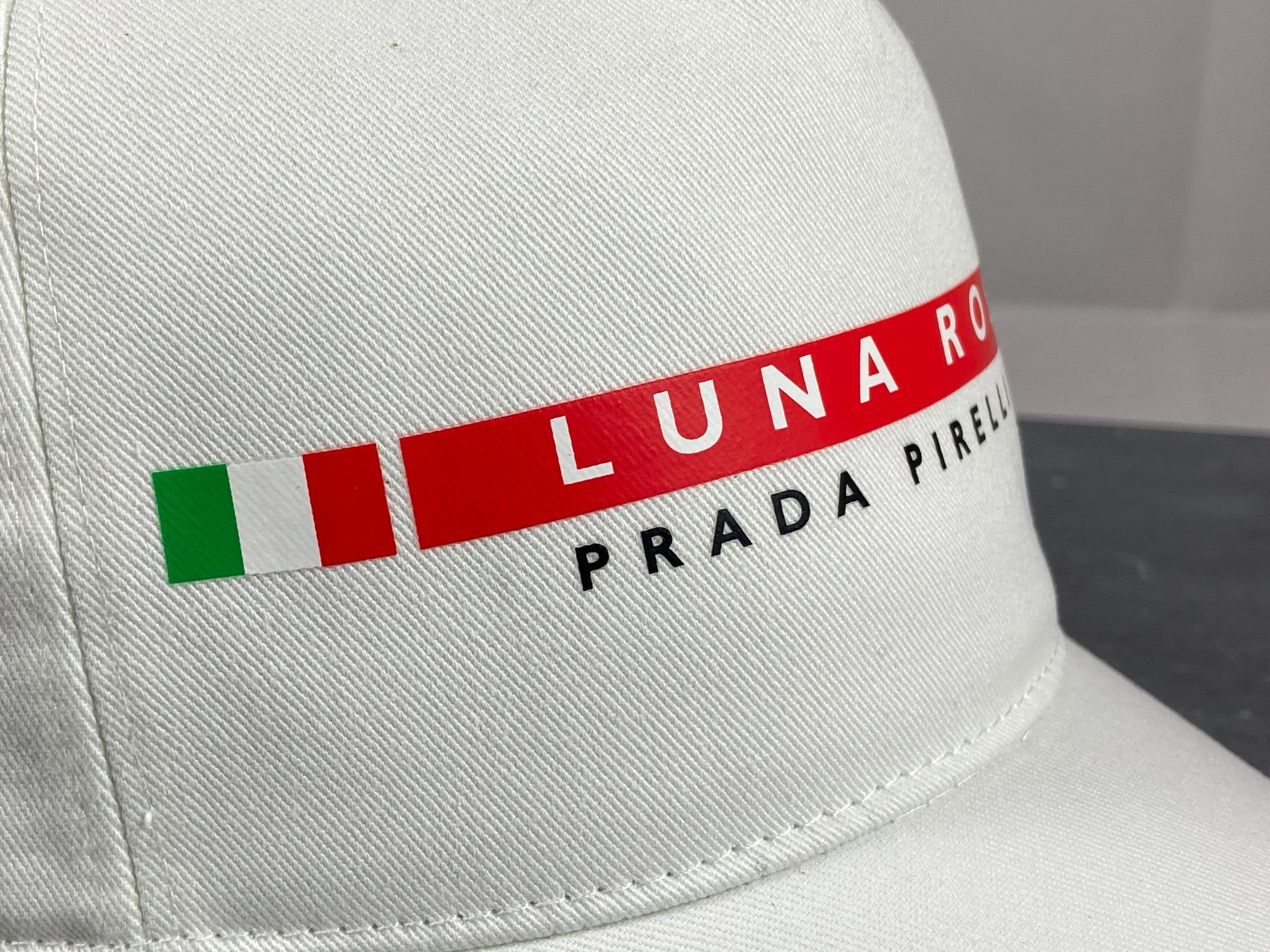 Prada Luna Rossa Cap Bianco