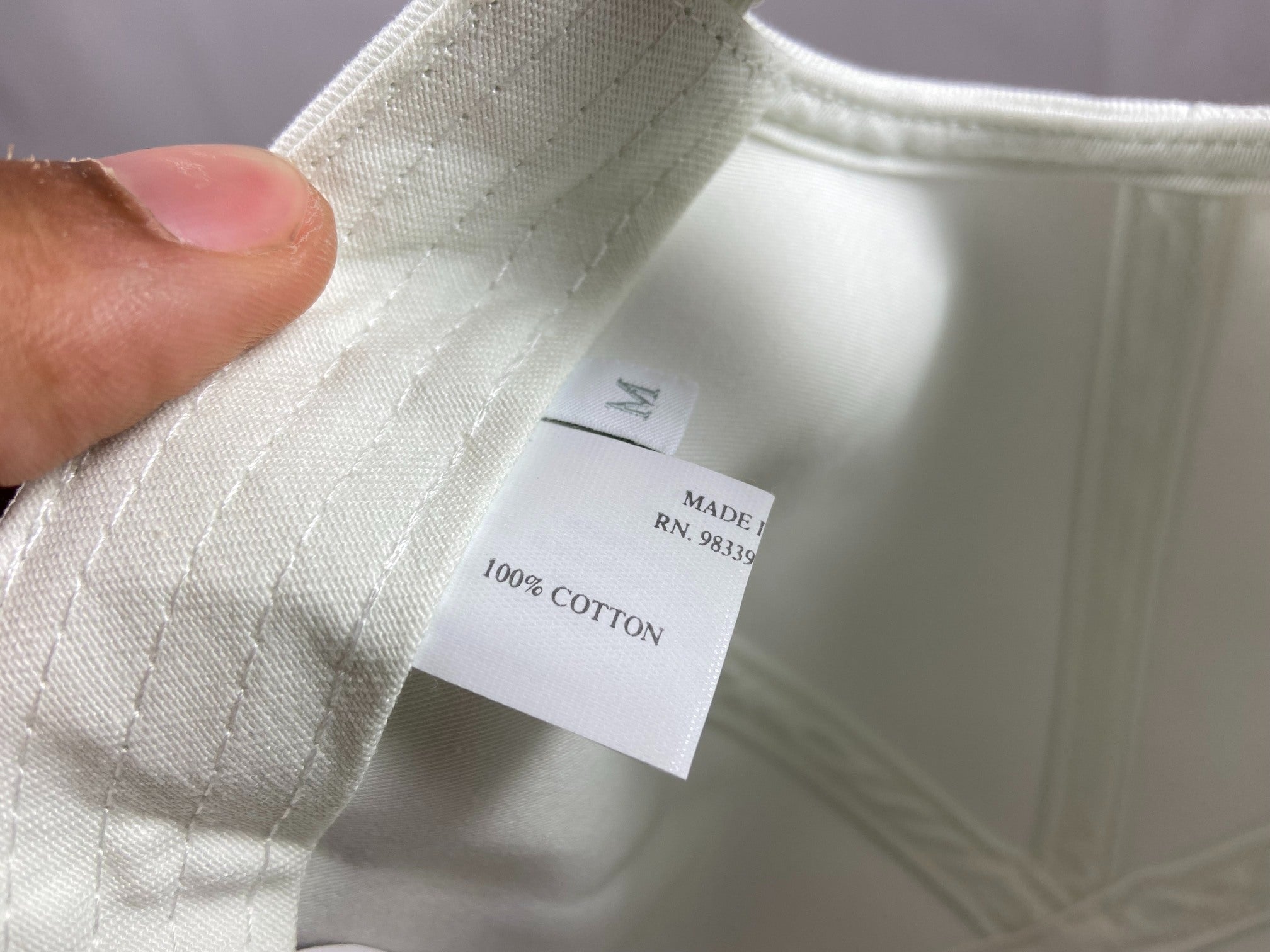 Prada Luna Rossa Cap Bianco