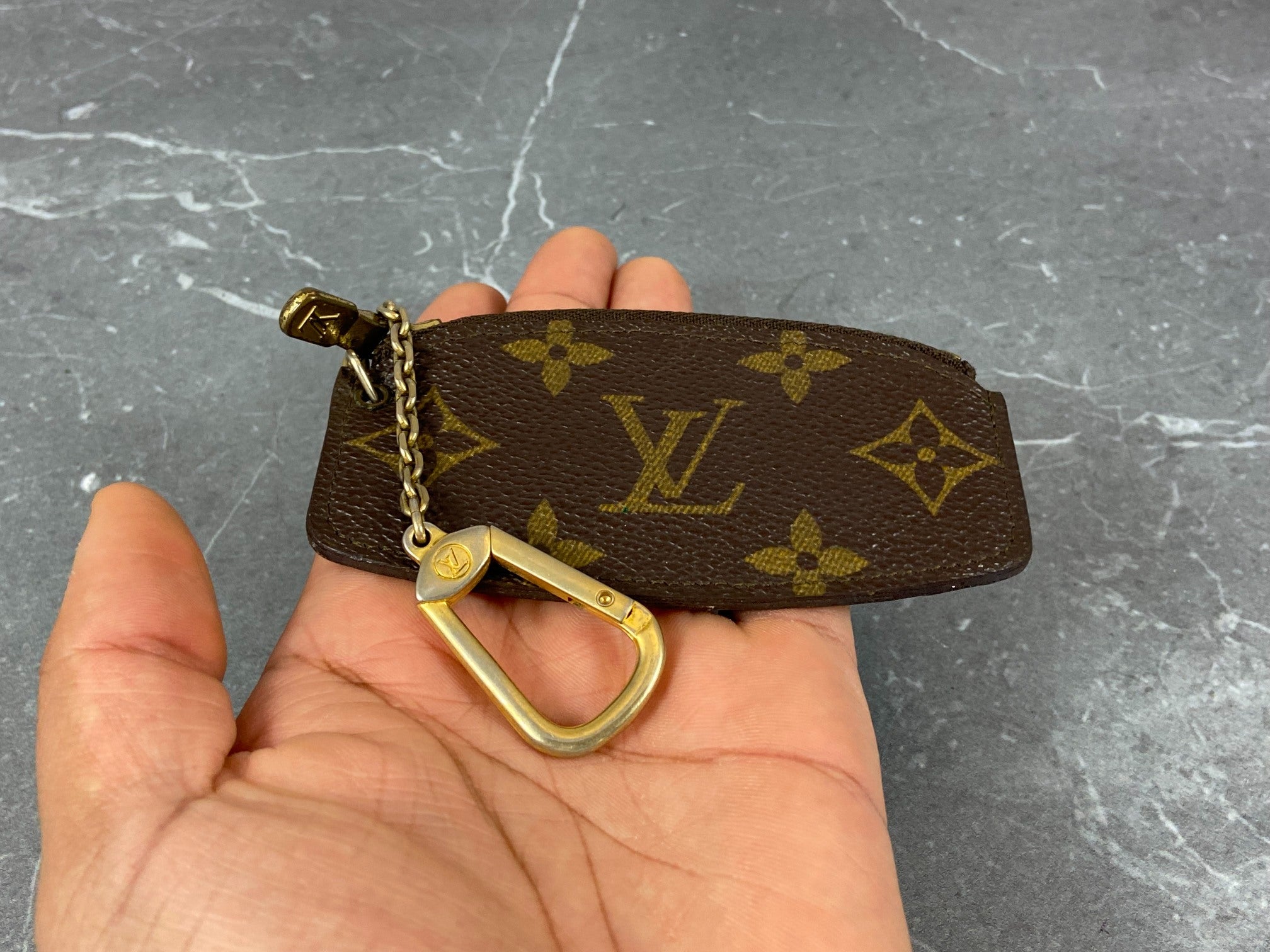 Louis Vuitton Pochette Cles Key Pouch Monogram Canvas incl. Box