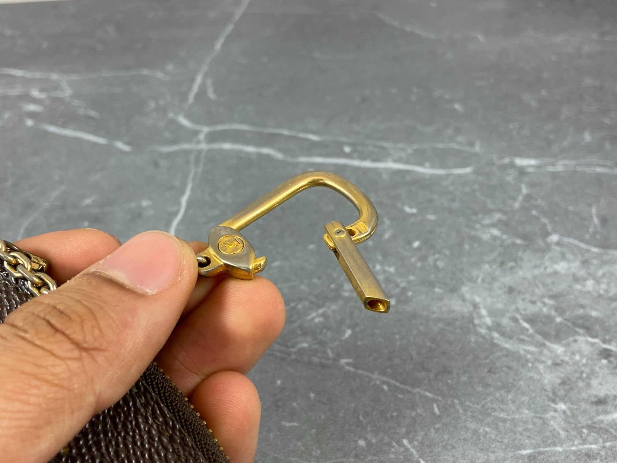 Louis Vuitton Pochette Cles Key Pouch Monogram Canvas incl. Box