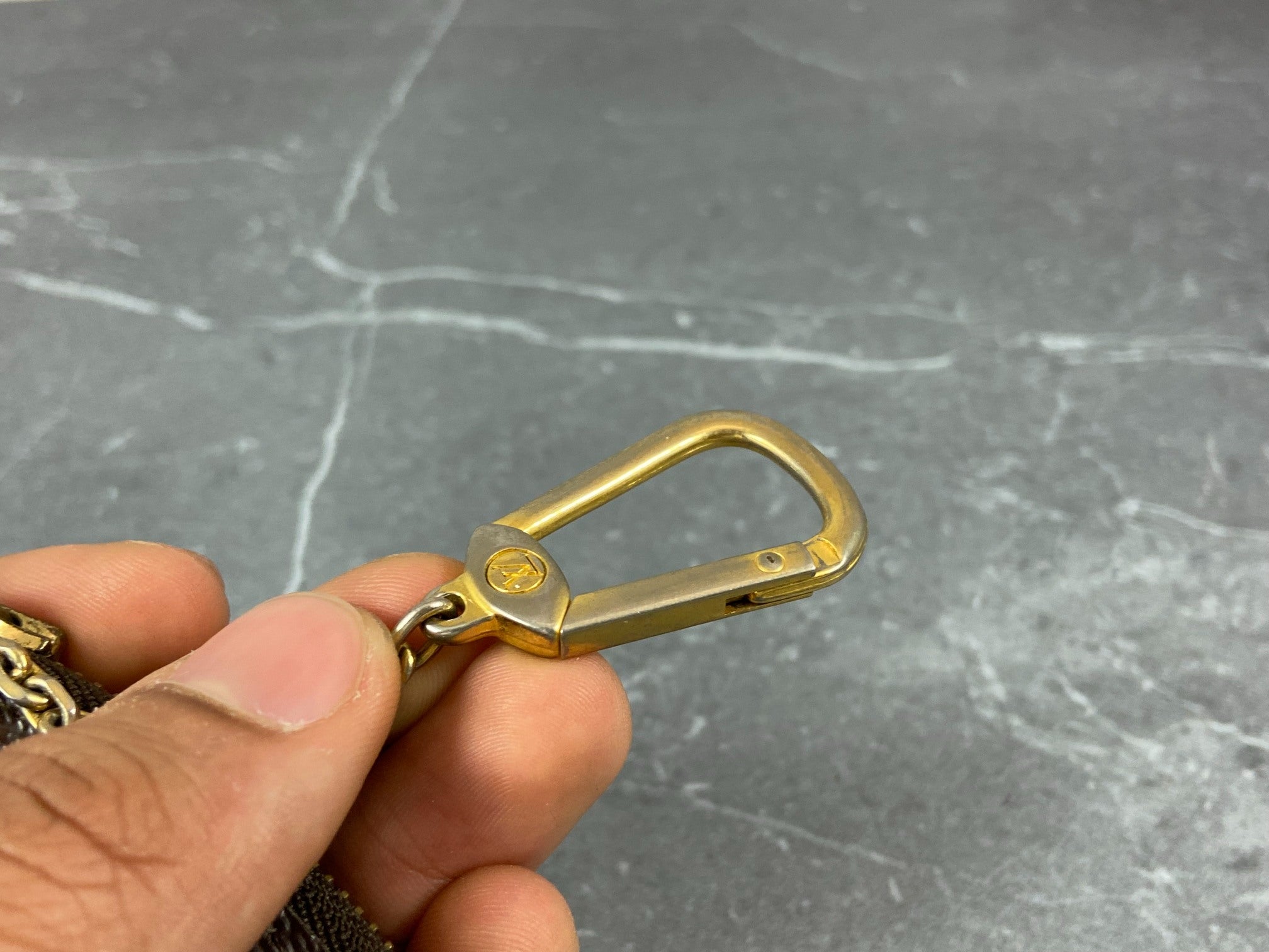 Louis Vuitton Pochette Cles Key Pouch Monogram Canvas incl. Box