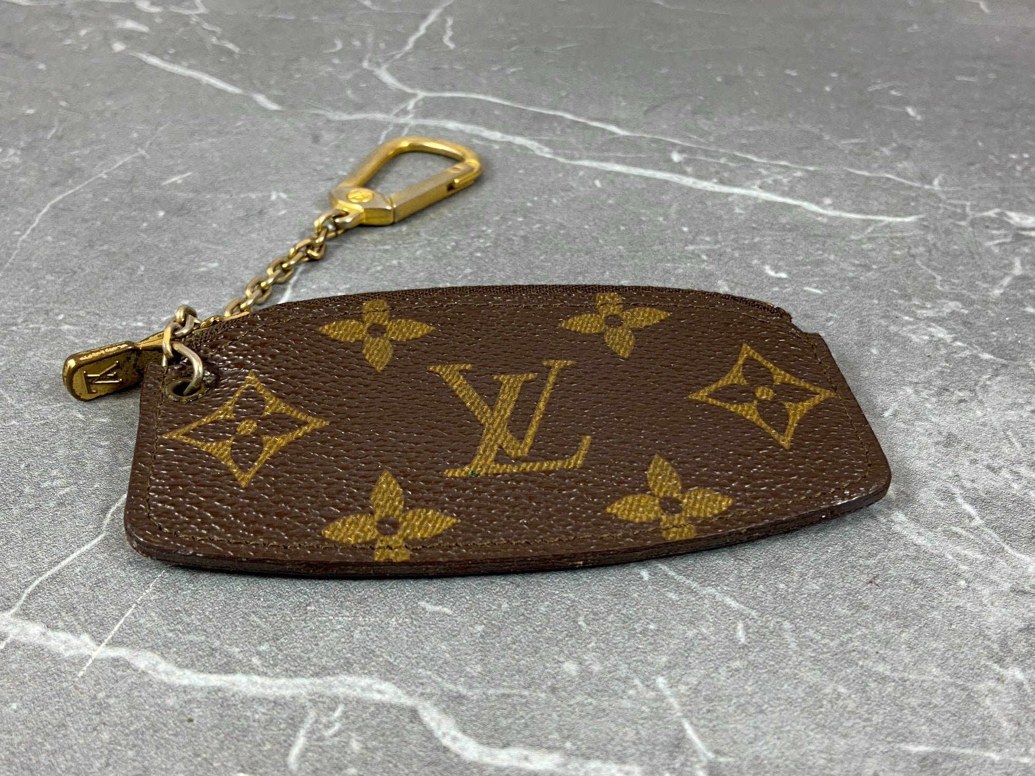 Louis Vuitton Pochette Cles Key Pouch Monogram Canvas incl. Box