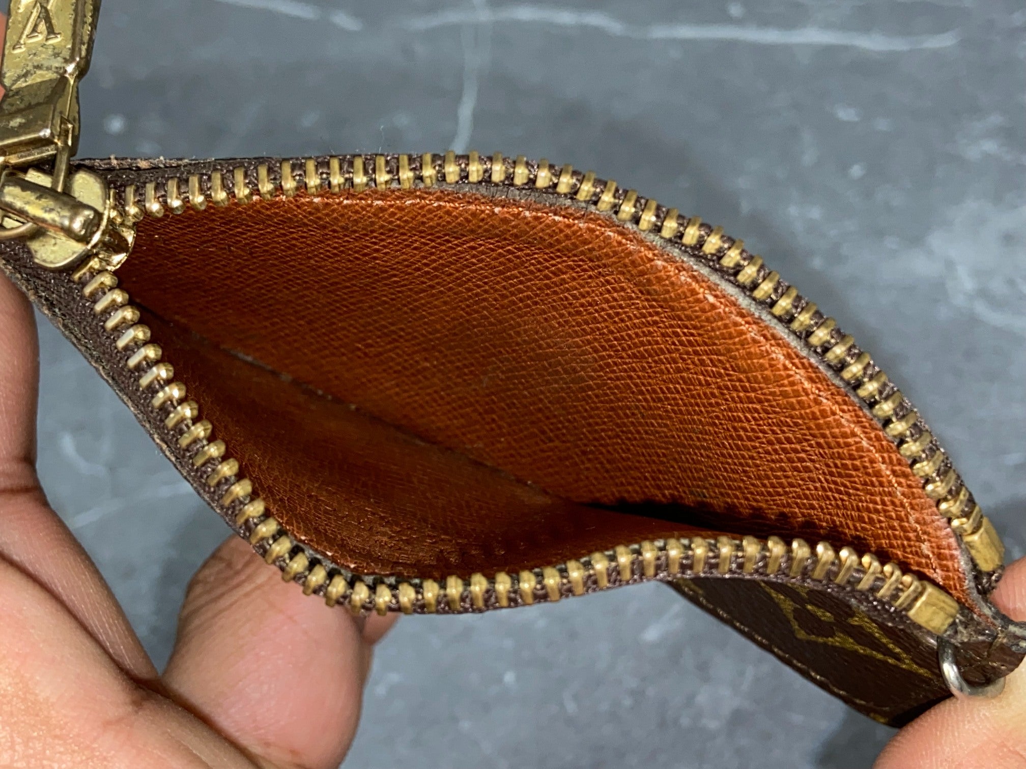 Louis Vuitton Pochette Cles Key Pouch Monogram Canvas incl. Box