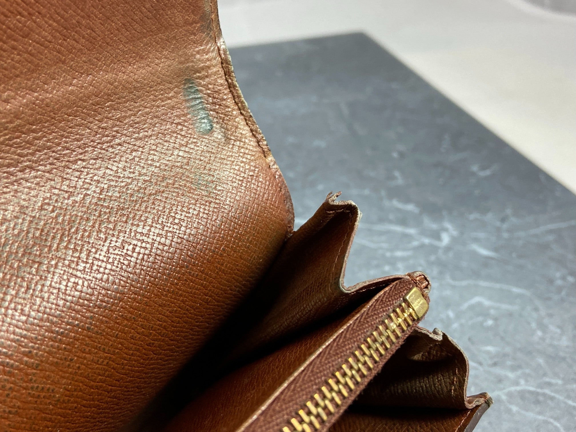 Louis Vuitton Sarah Wallet Monogram Canvas