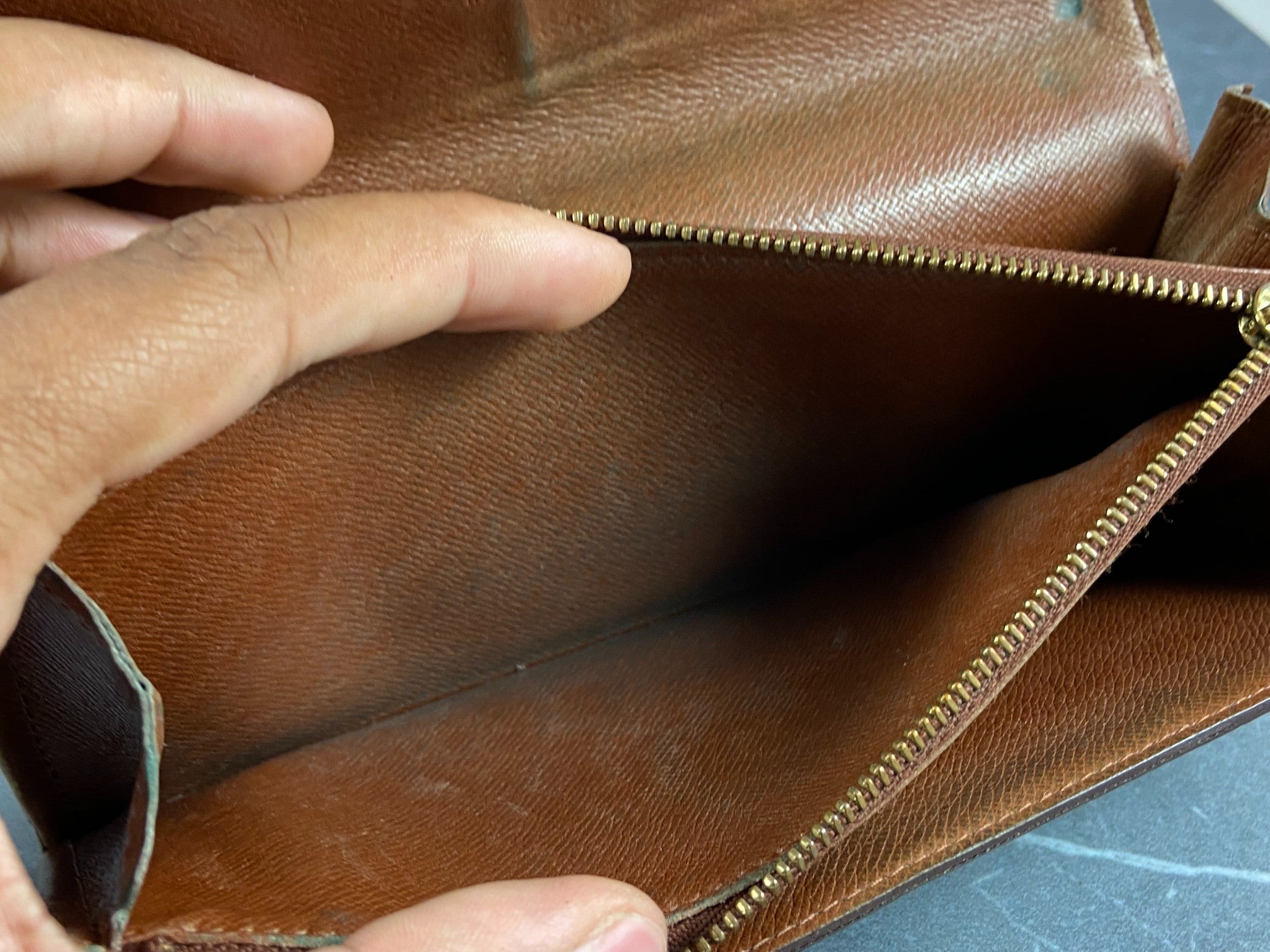 Louis Vuitton Sarah Wallet Monogram Canvas