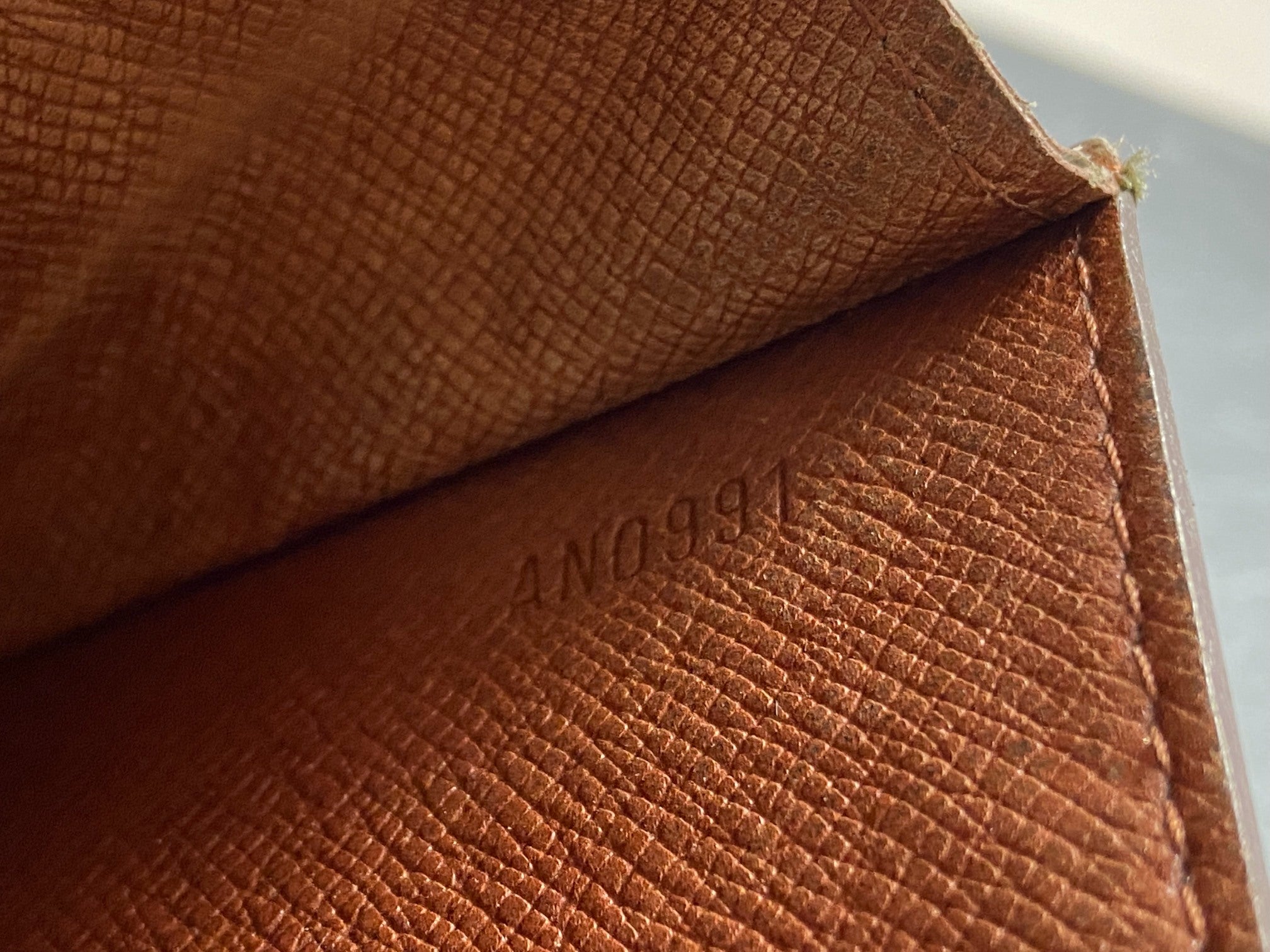 Louis Vuitton Sarah Wallet Monogram Canvas