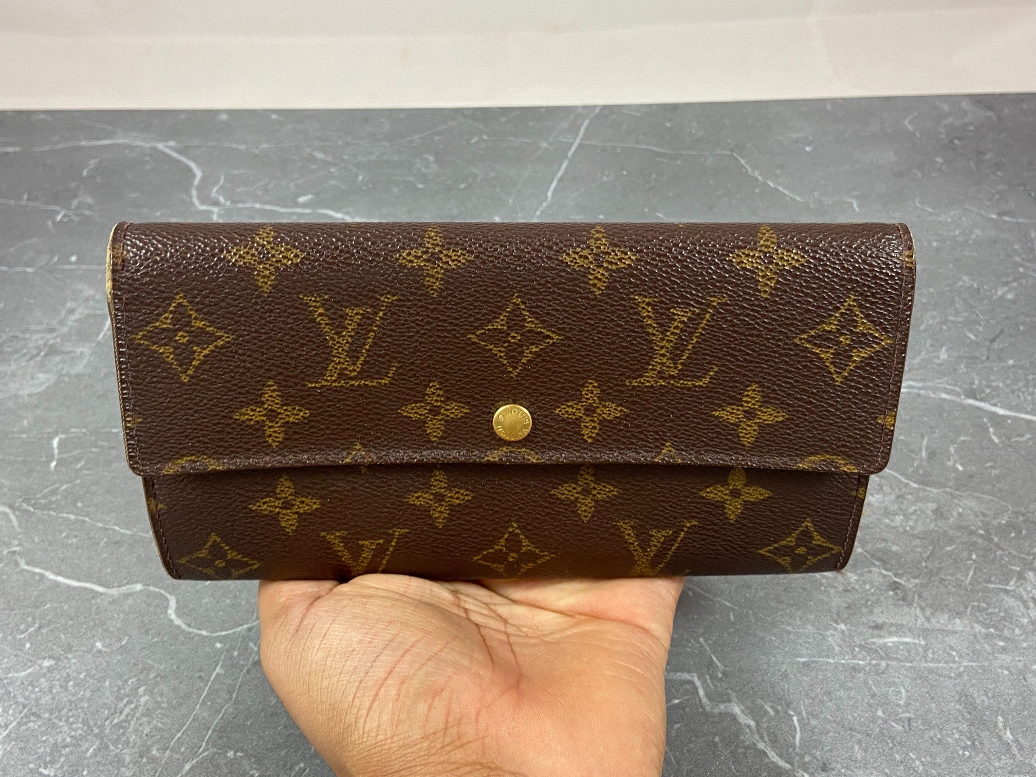 Louis Vuitton Sarah Wallet Monogram Canvas