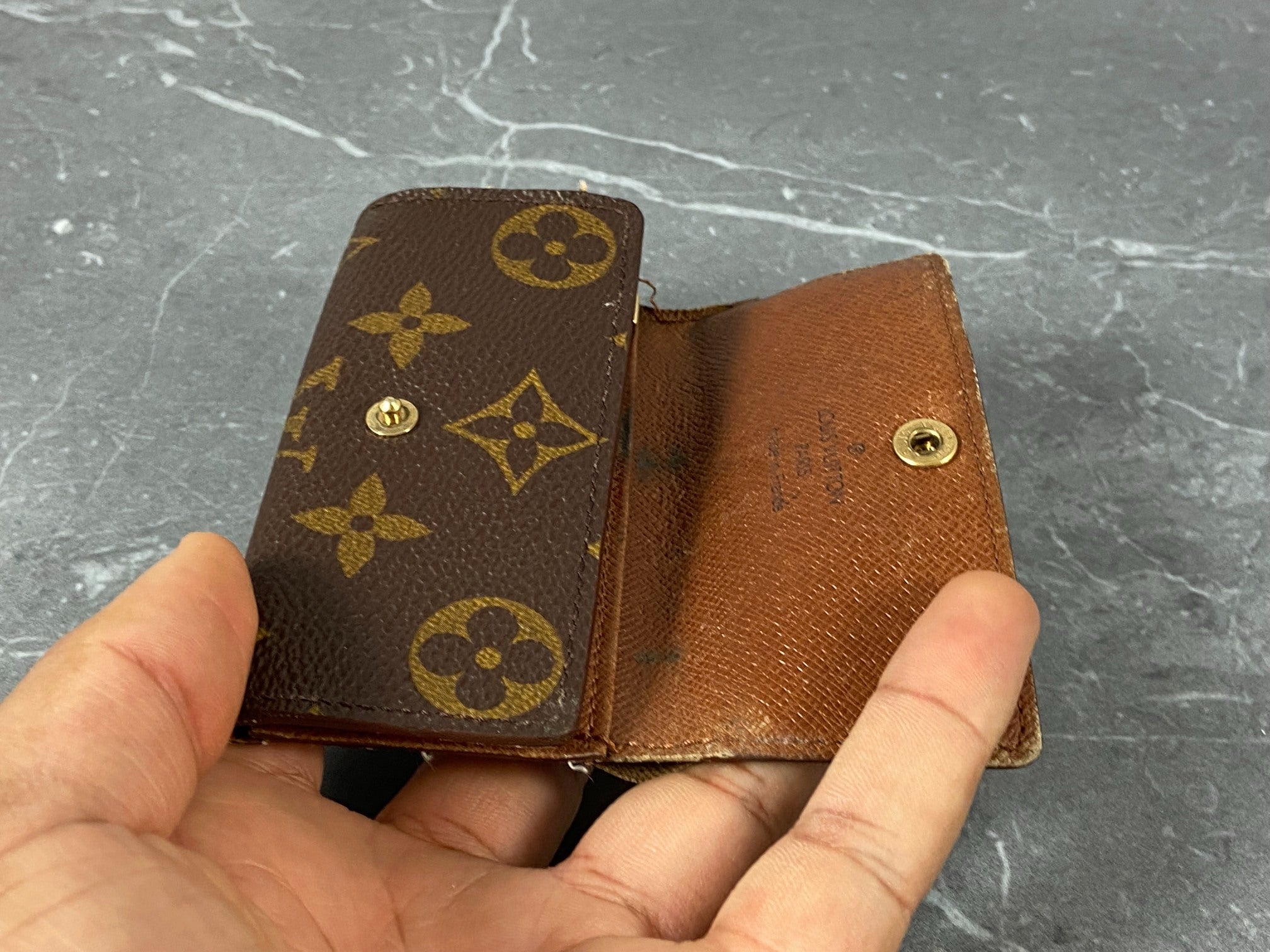Louis Vuitton 4 Key Holder Monogram Canvas