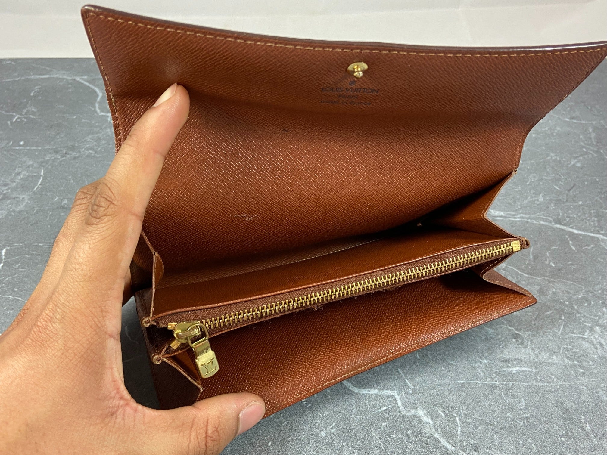 Louis Vuitton Sarah Wallet Monogram Canvas