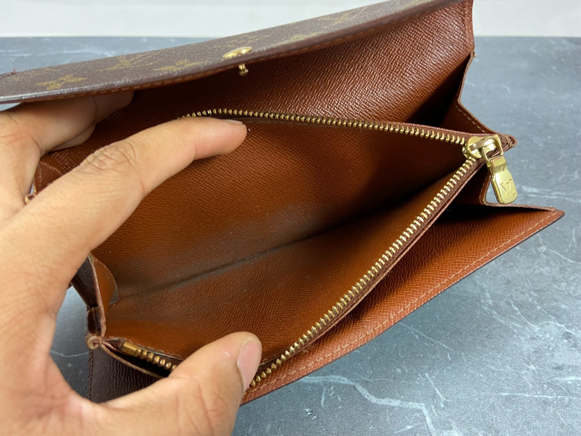 Louis Vuitton Sarah Wallet Monogram Canvas