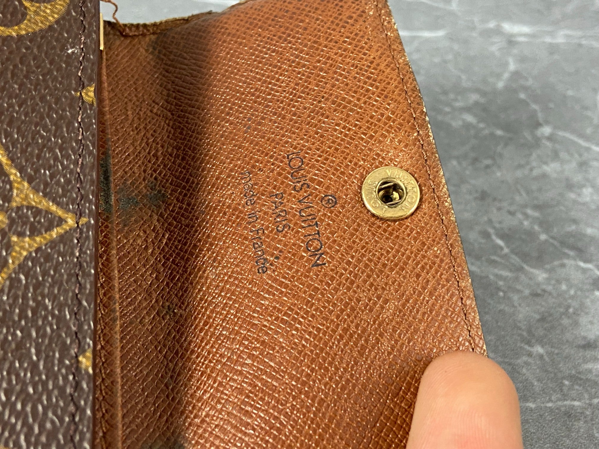 Louis Vuitton 4 Key Holder Monogram Canvas