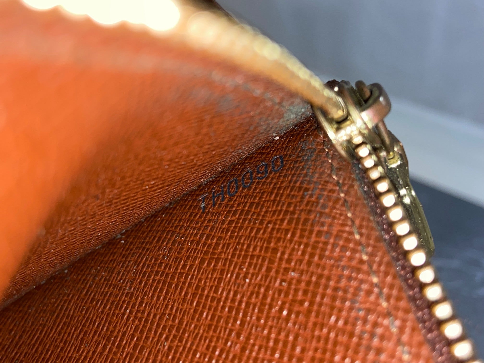 Louis Vuitton Sarah Wallet Monogram Canvas