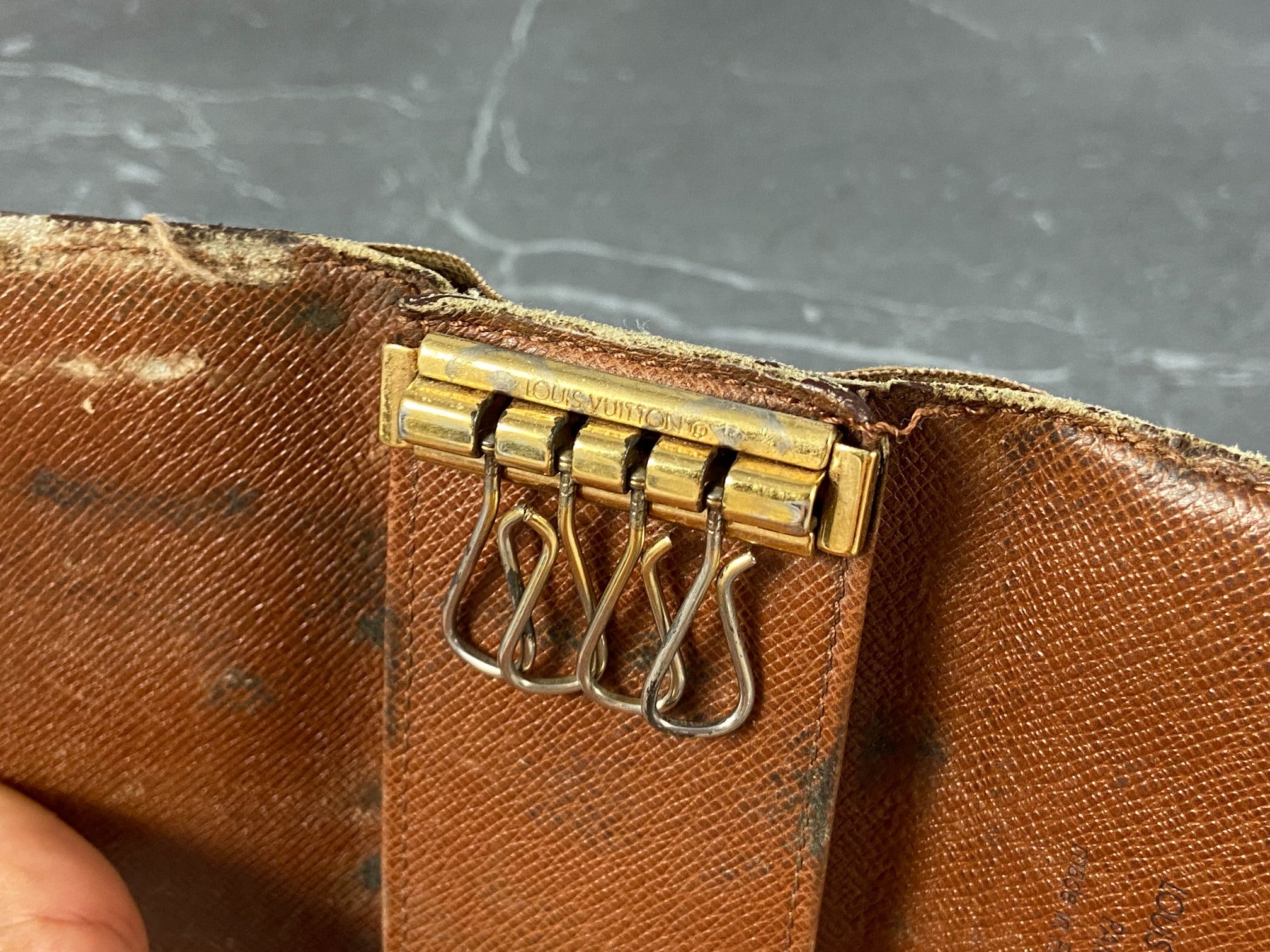 Louis Vuitton 4 Key Holder Monogram Canvas