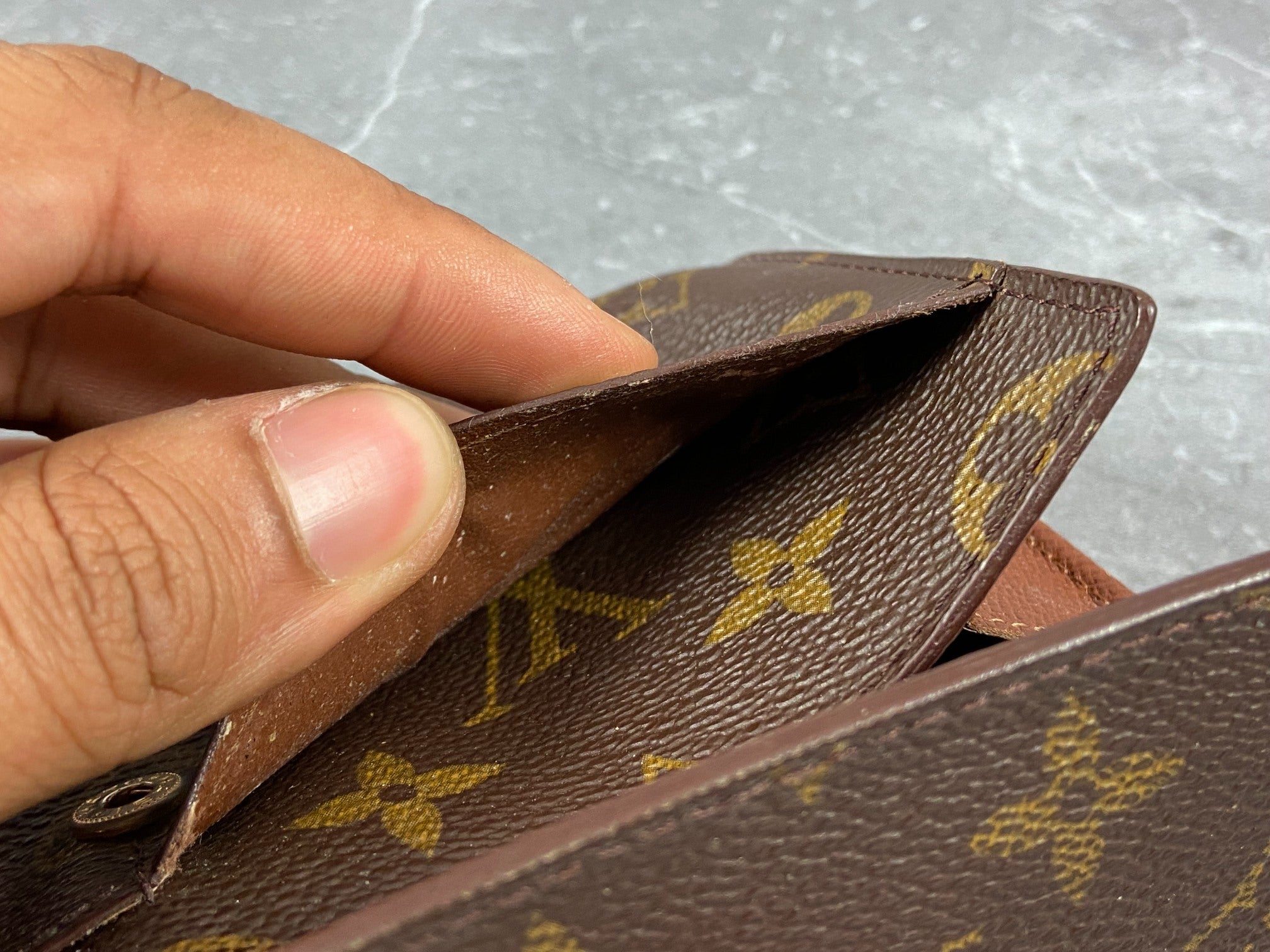 Louis Vuitton Sarah Wallet Monogram Canvas