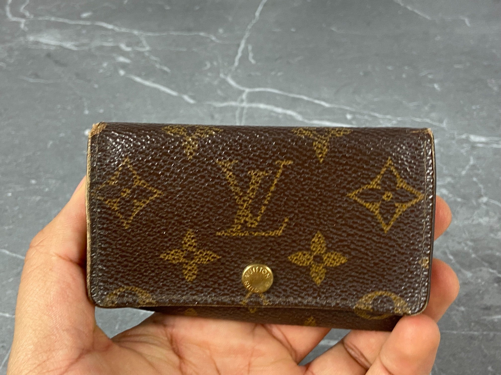 Louis Vuitton 6 Key Holder Monogram Canvas