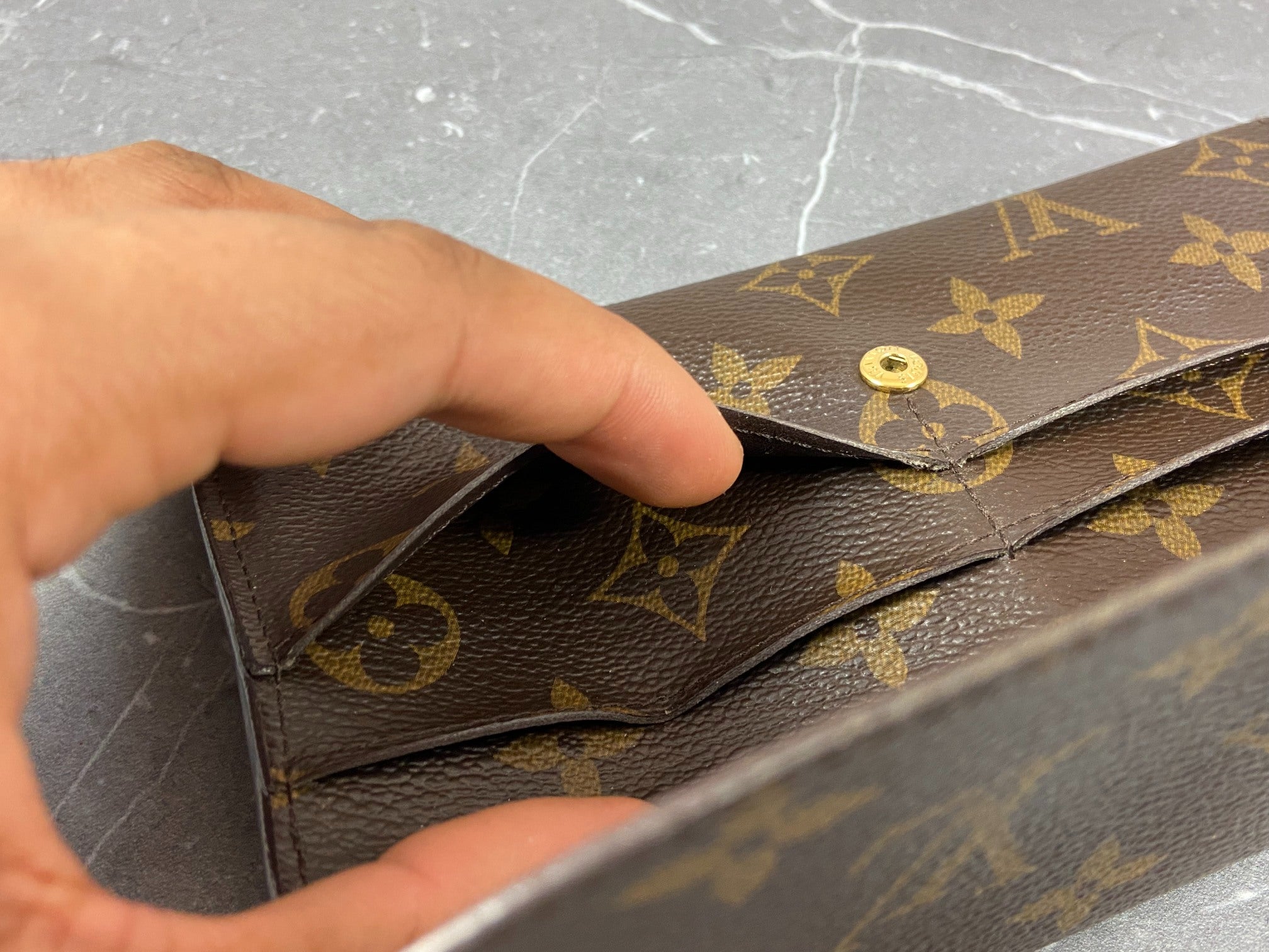 Louis Vuitton Emelie Wallet Monogram Canvas