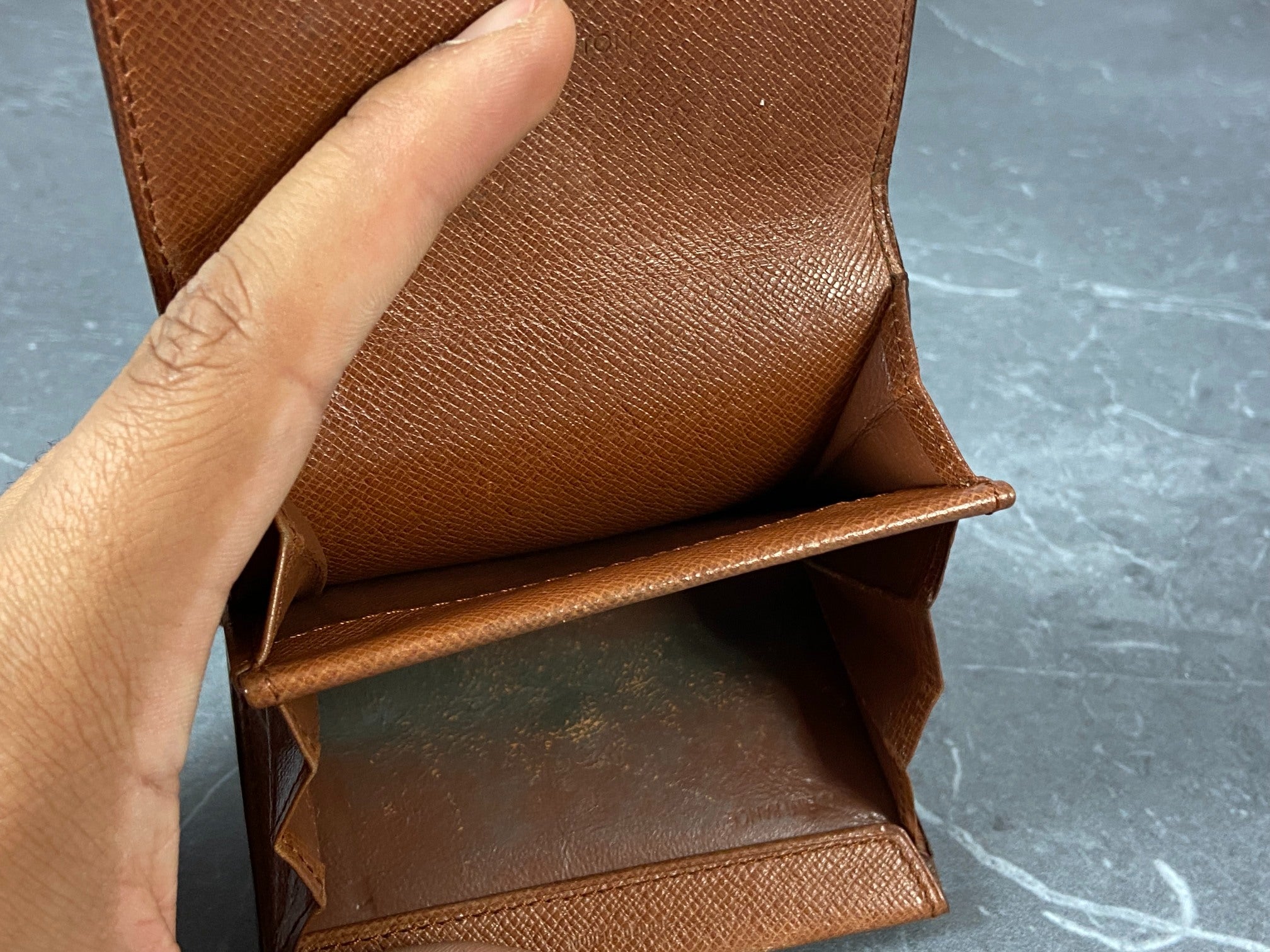 Louis Vuitton Small Wallet / Card Case Monogram Canvas