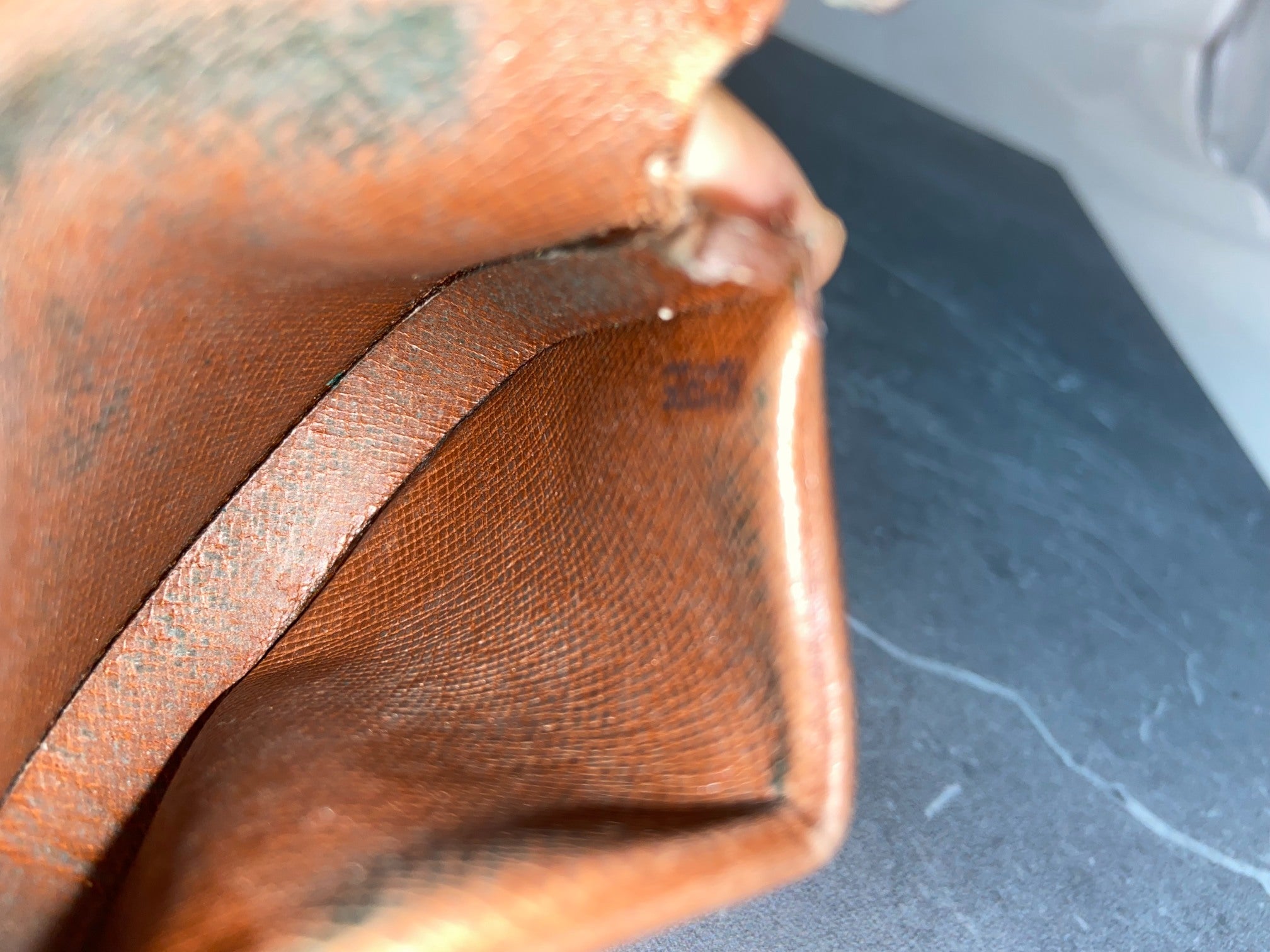 Louis Vuitton Coin Wallet Gousset Monogram Canvas