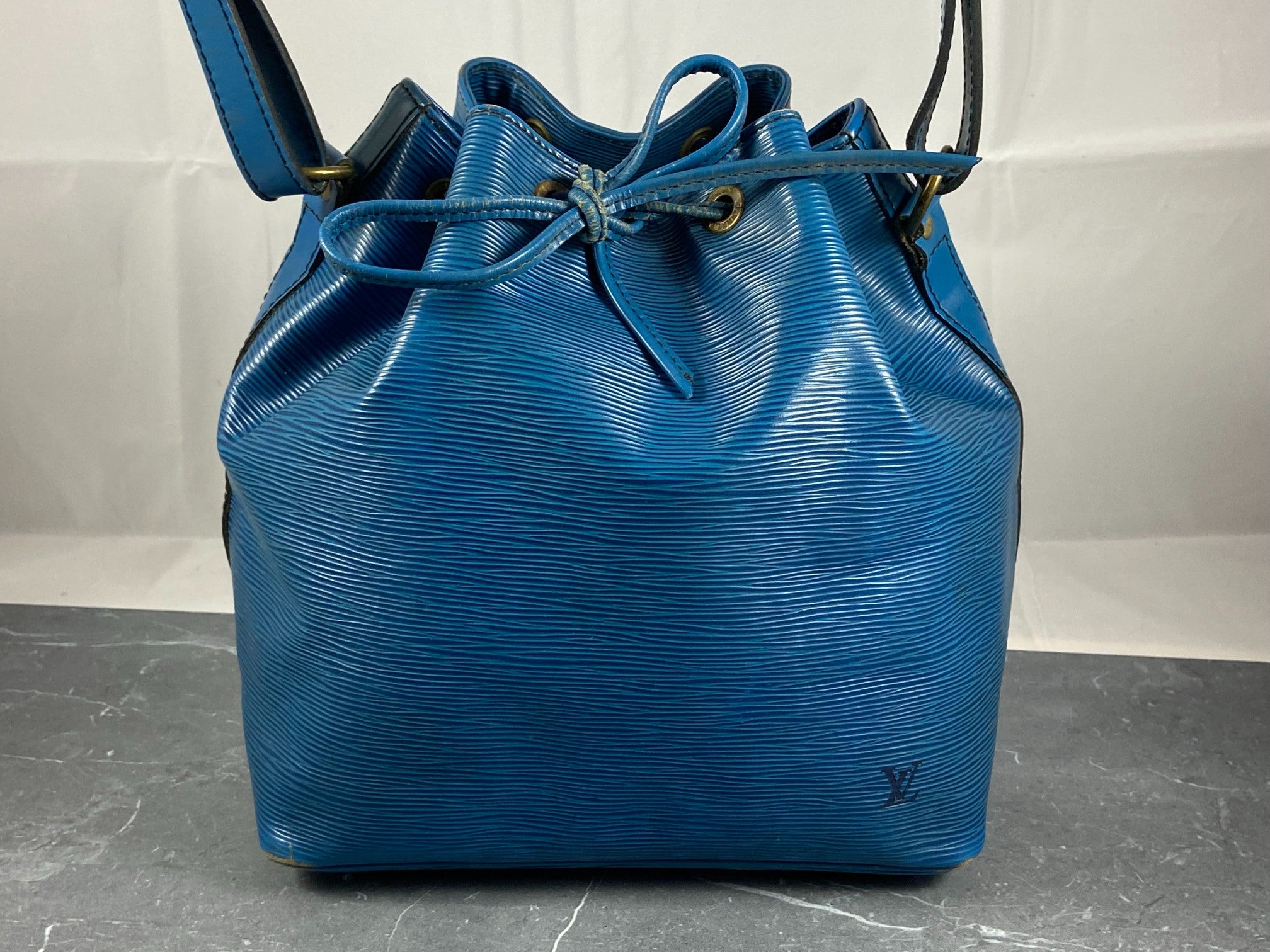 Louis Vuitton Sac Noé Petit Blue Epi Leather