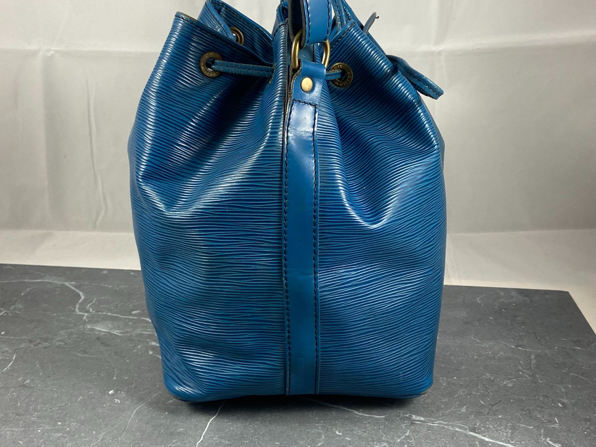 Louis Vuitton Sac Noé Petit Blue Epi Leather