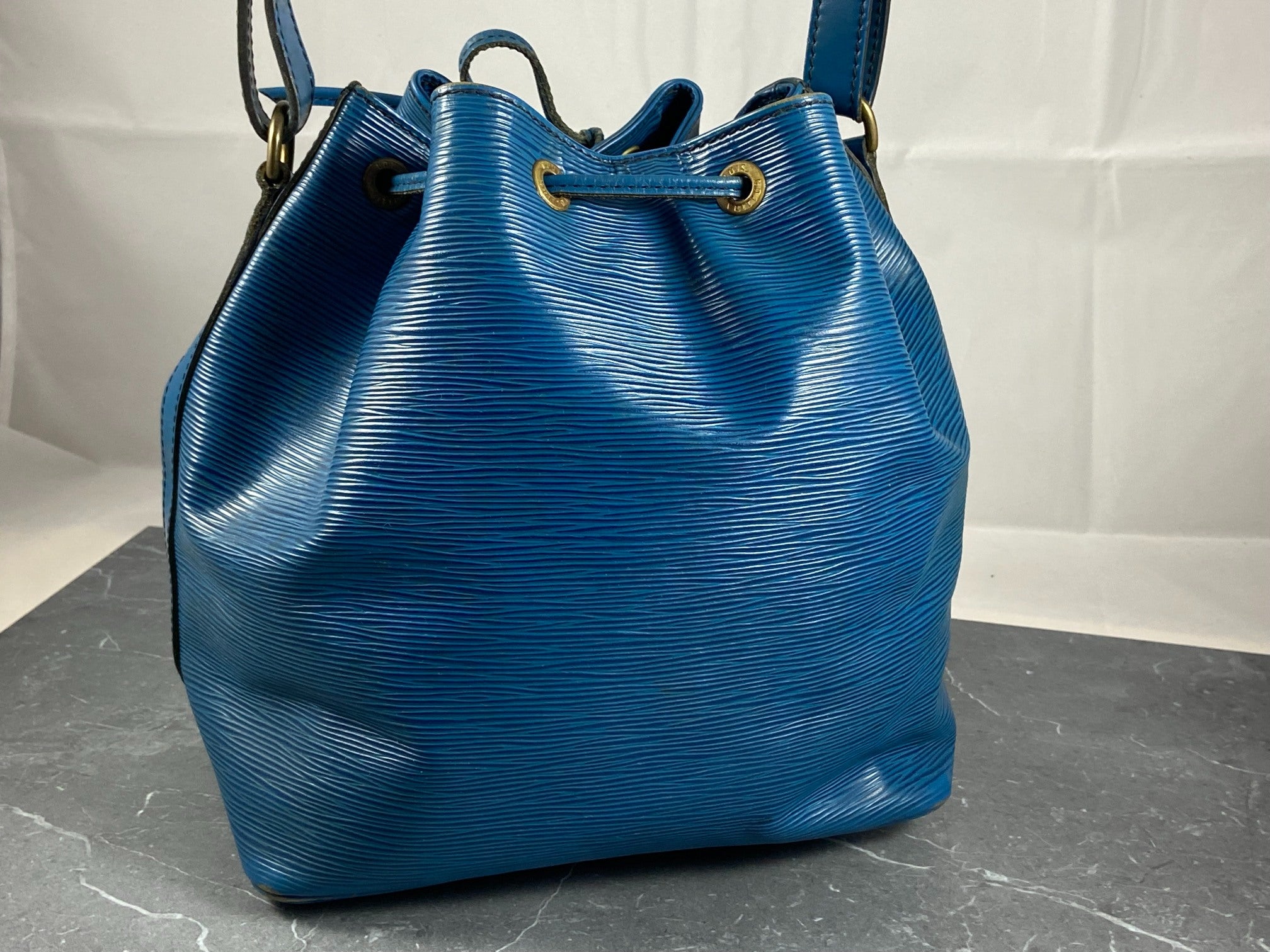 Louis Vuitton Sac Noé Petit Blue Epi Leather