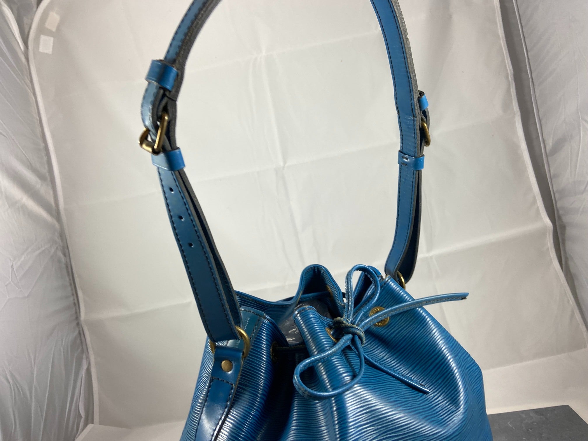 Louis Vuitton Sac Noé Petit Blue Epi Leather