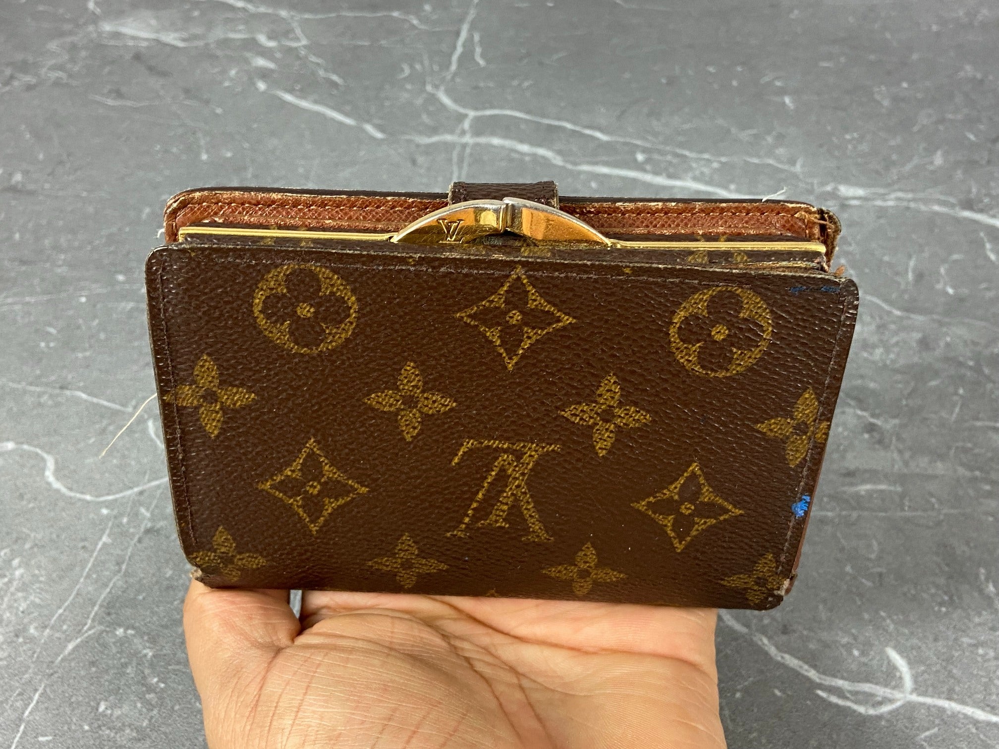 Louis Vuitton Monogram Canvas