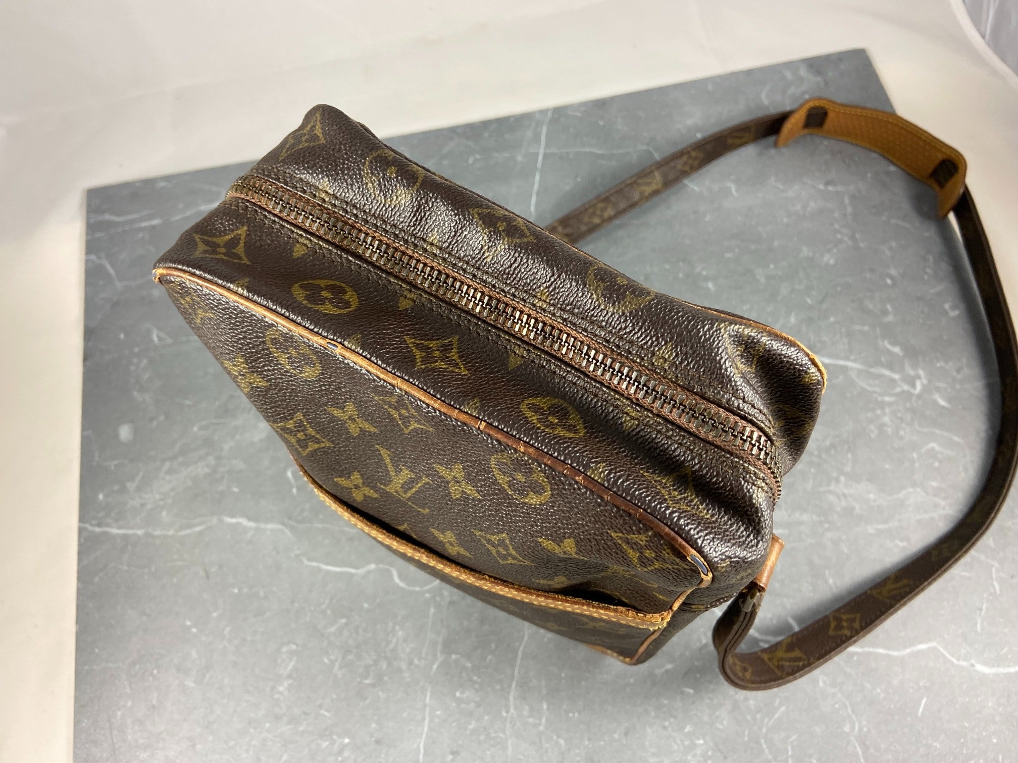 Louis Vuitton Danube MM Monogram Canvas