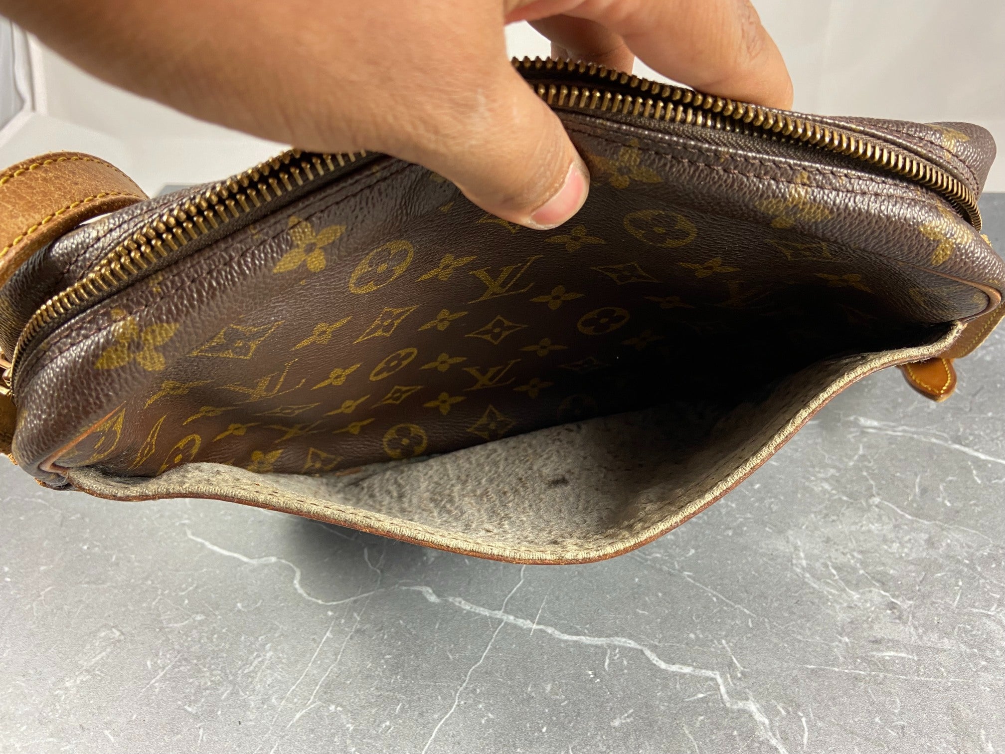 Louis Vuitton Jeune Fille GM Shoulder Bag Monogram Canvas