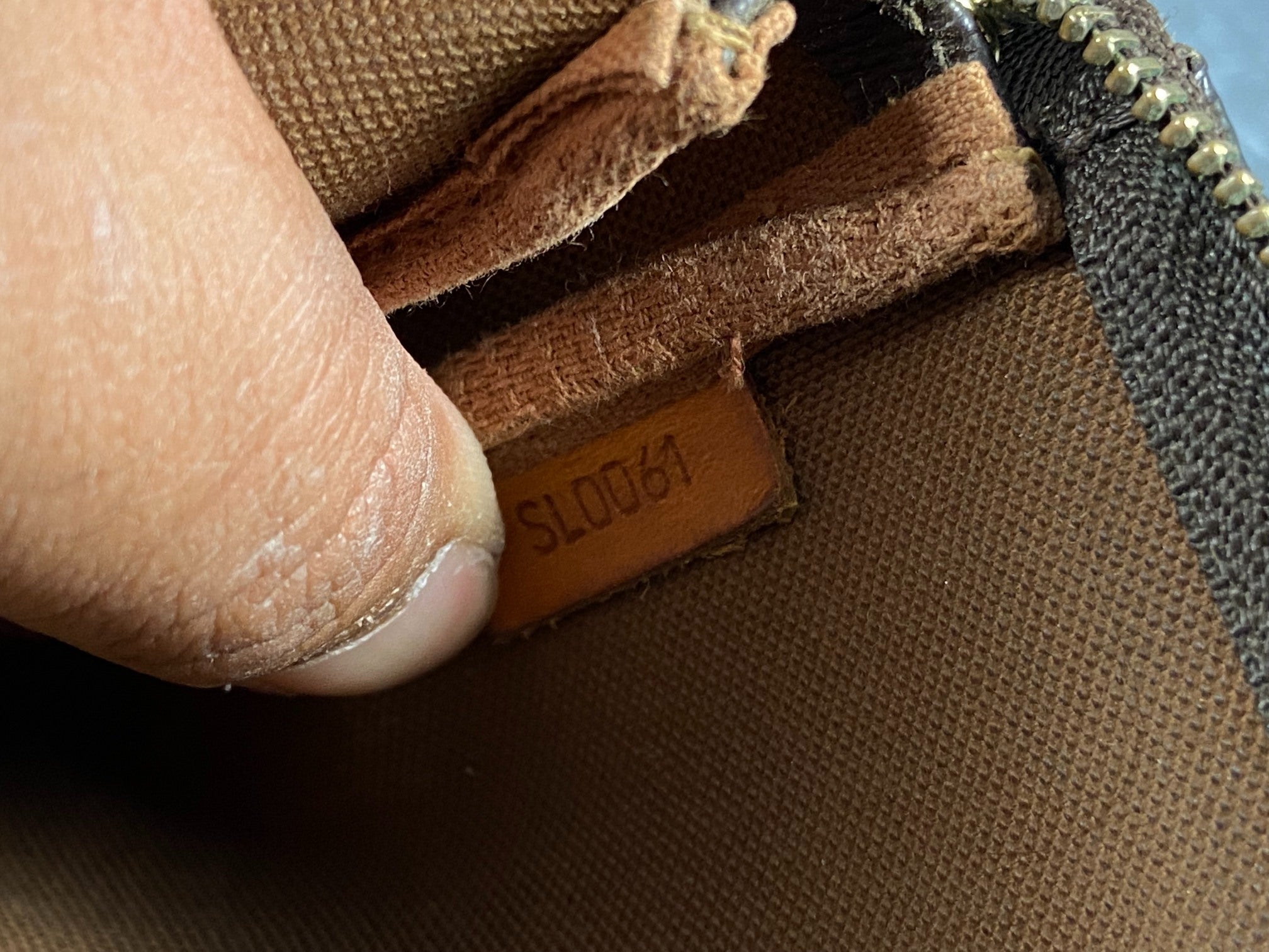 Louis Vuitton Pochette Accessoires Monogram Canvas