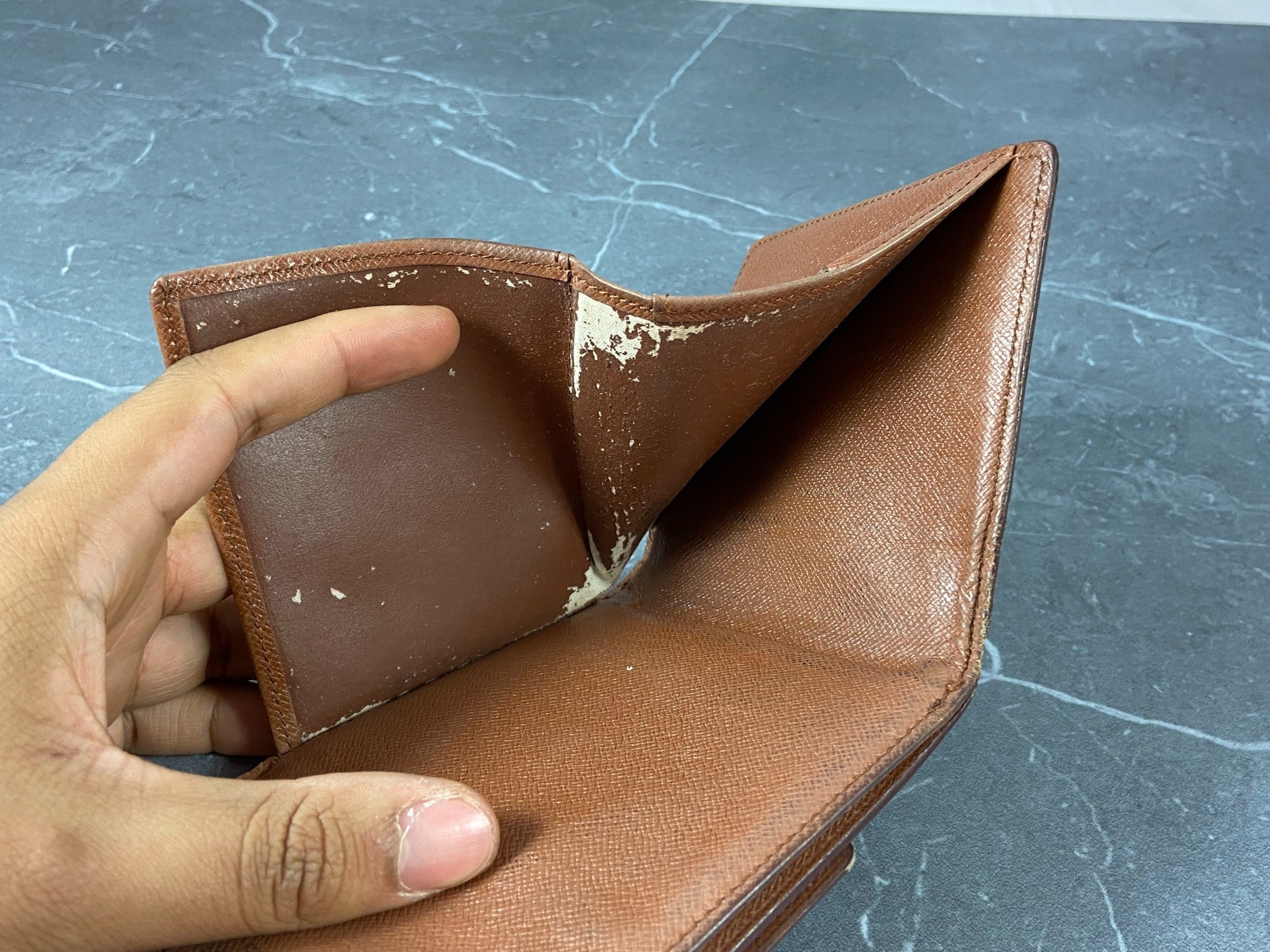 Louis Vuitton Elise Wallet Monogram Canvas incl. Box