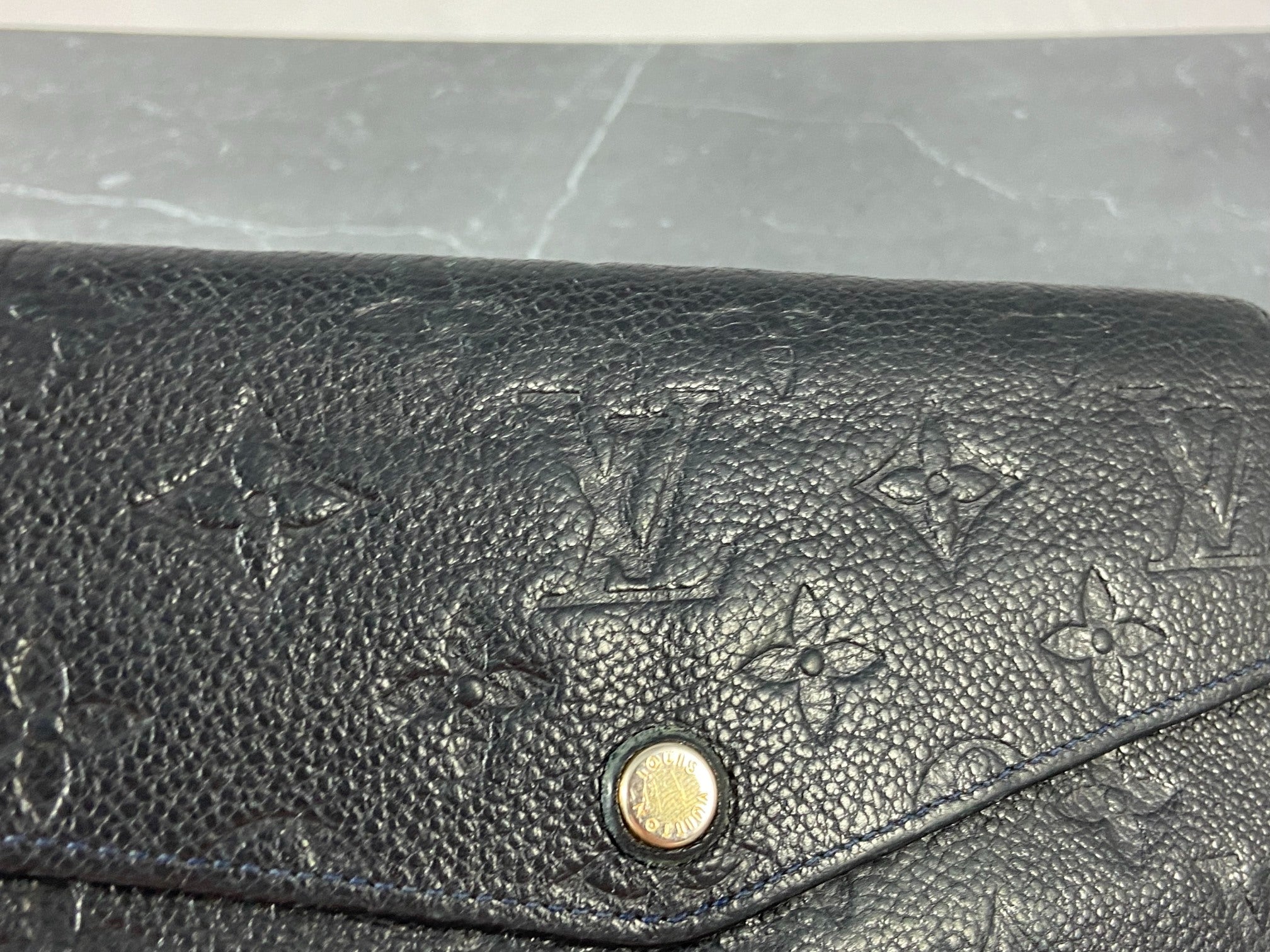 Louis Vuitton Curieuse Wallet Black Leather