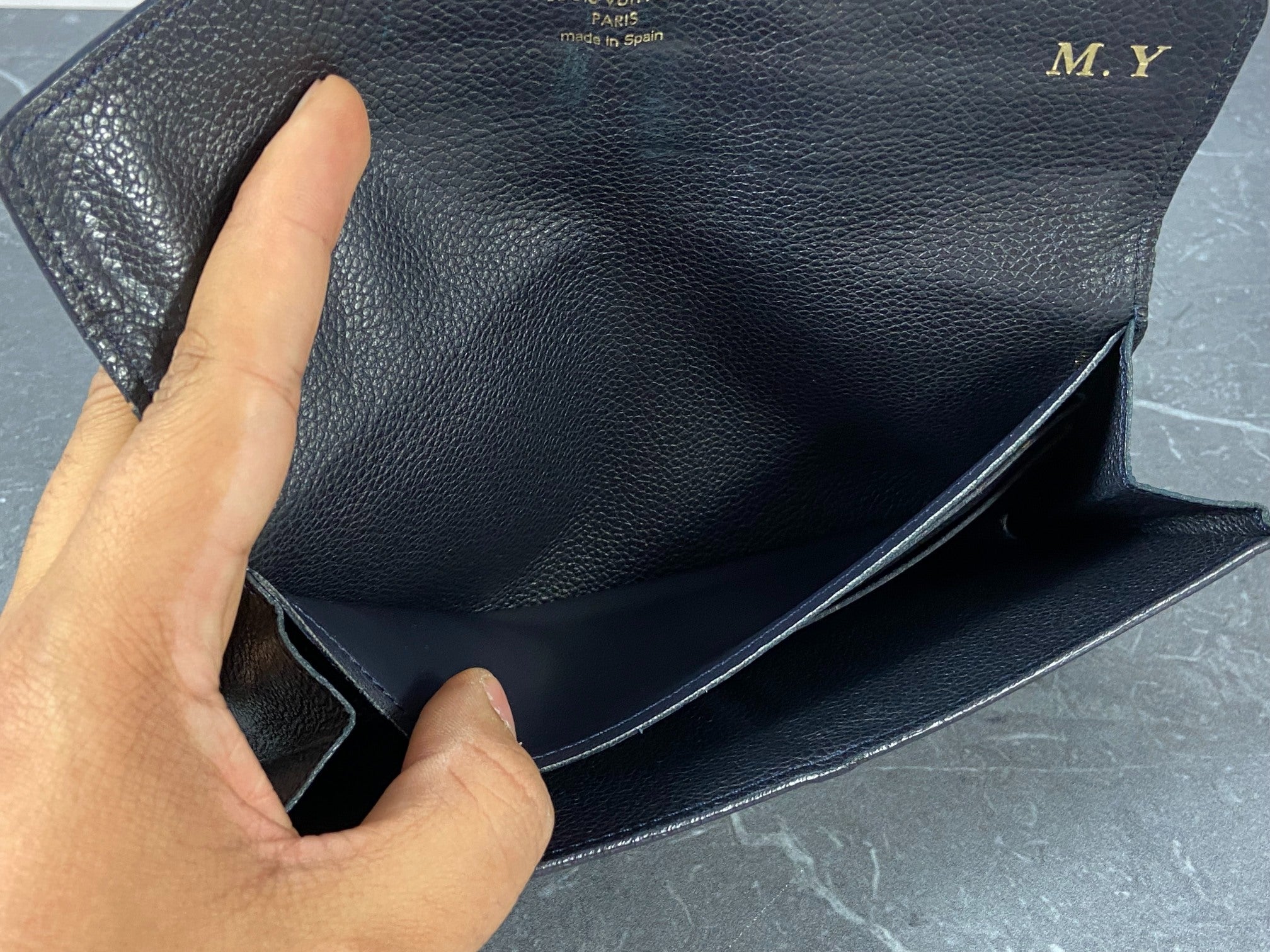 Louis Vuitton Curieuse Wallet Black Leather