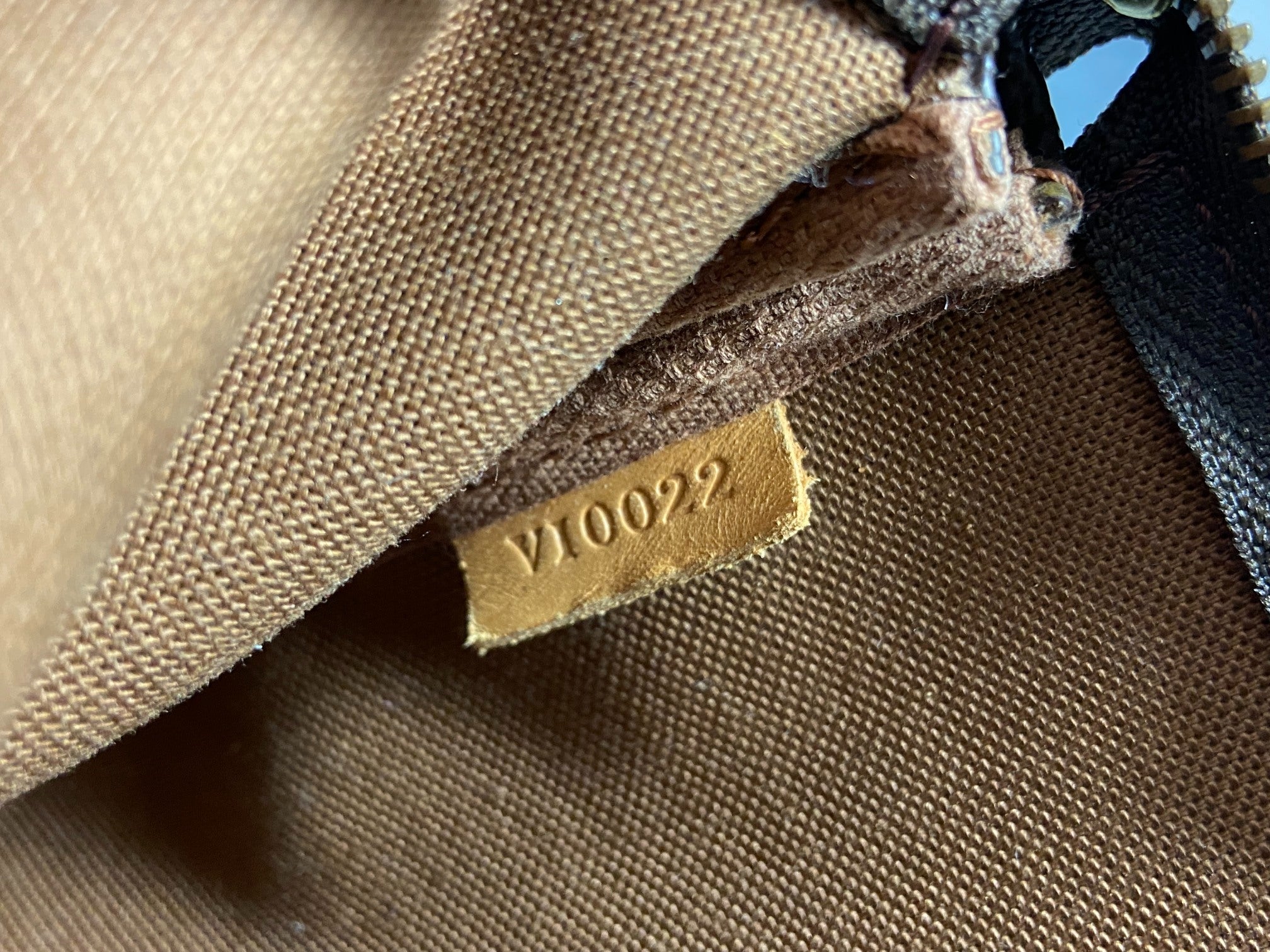 Louis Vuitton Pochette Accessoires Monogram Canvas