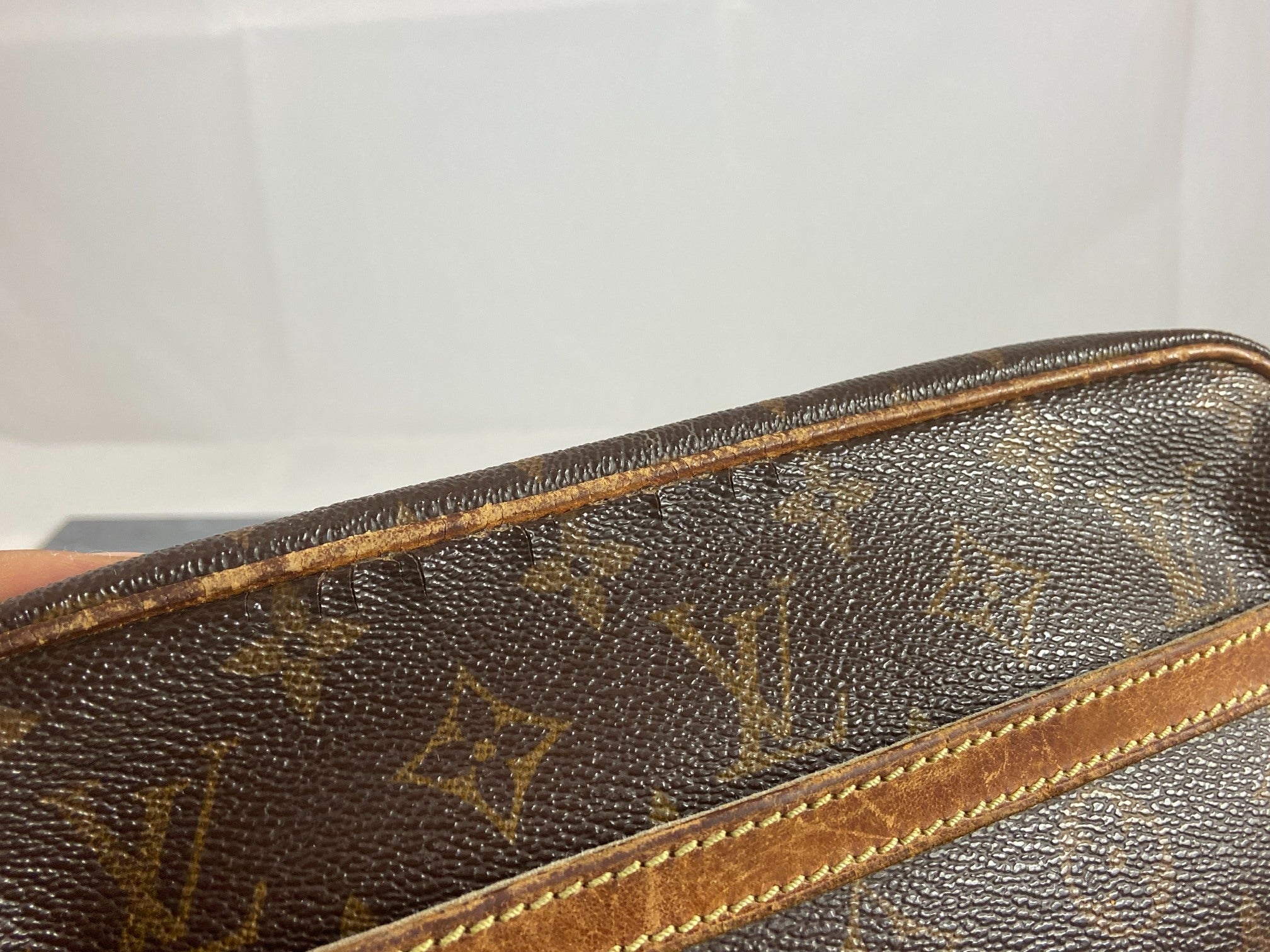 Louis Vuitton Clutch Compiegne 23 Monogram Canvas
