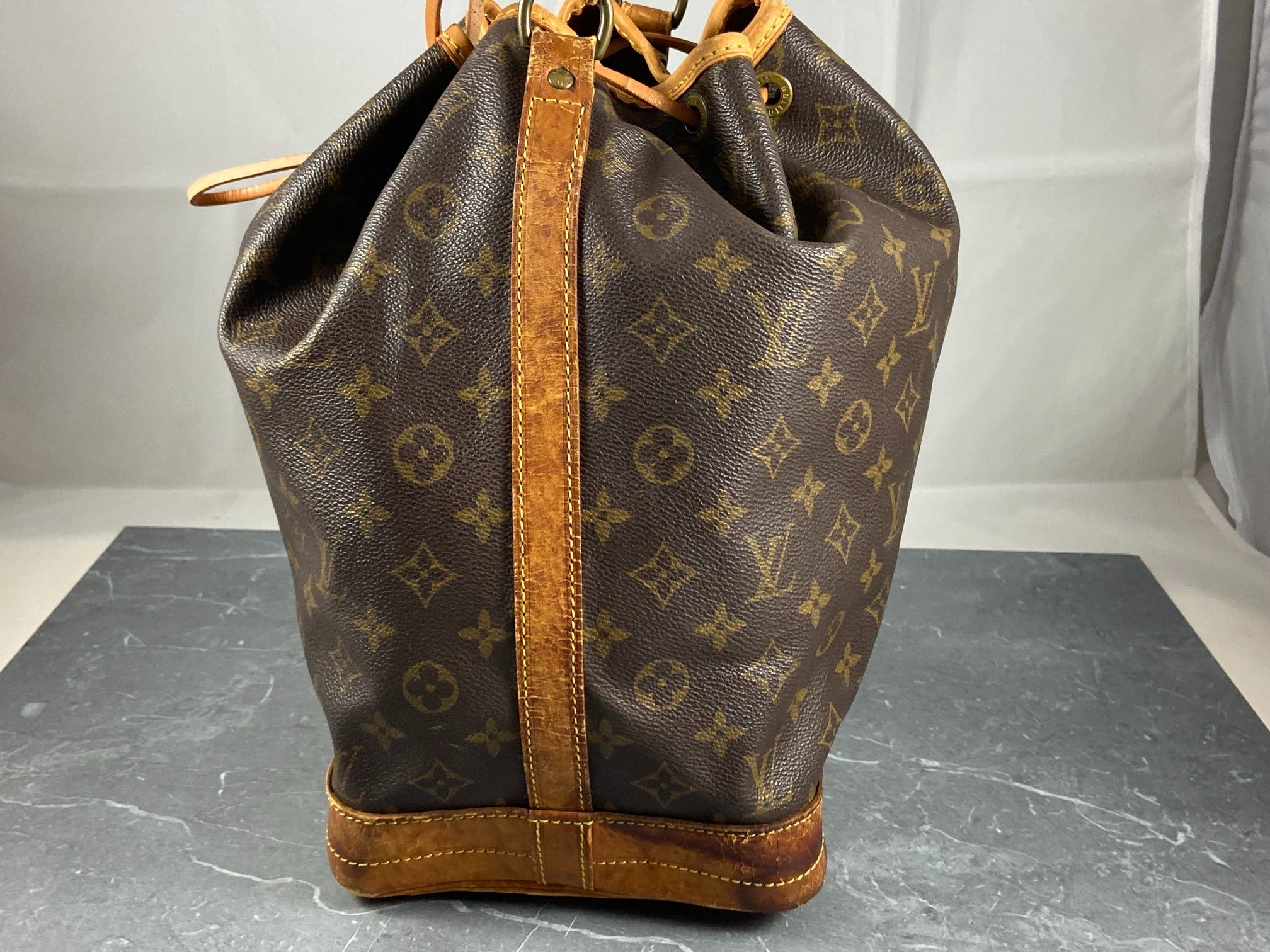 Louis Vuitton Sac Noé Grand Monogram Canvas