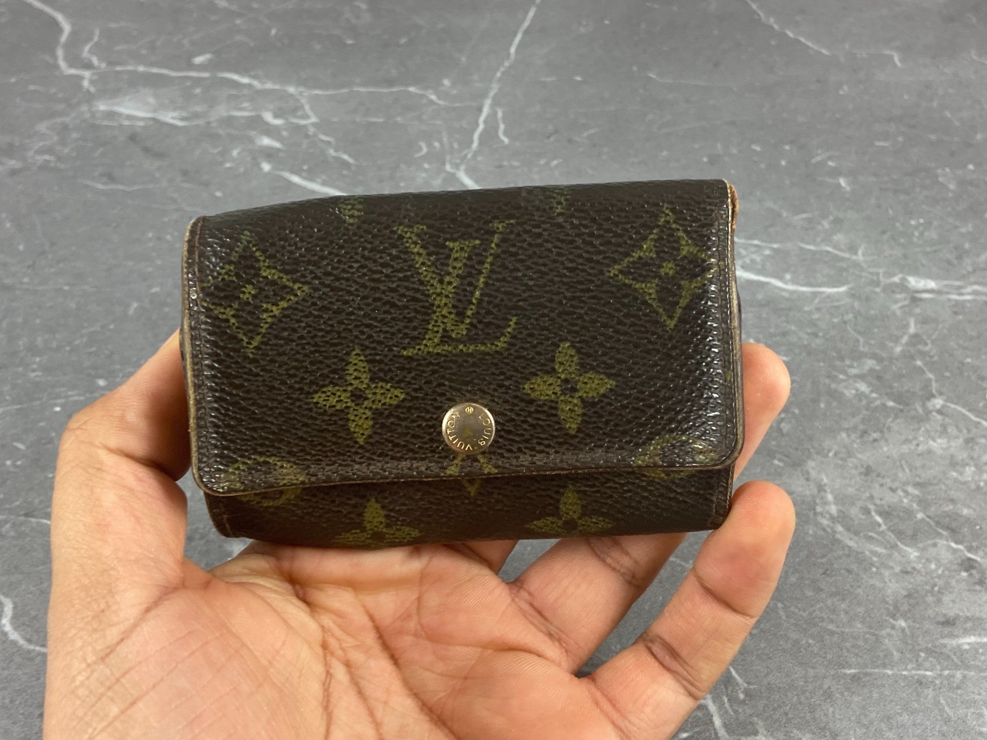 Louis Vuitton 6 Key Holder Monogram Canvas