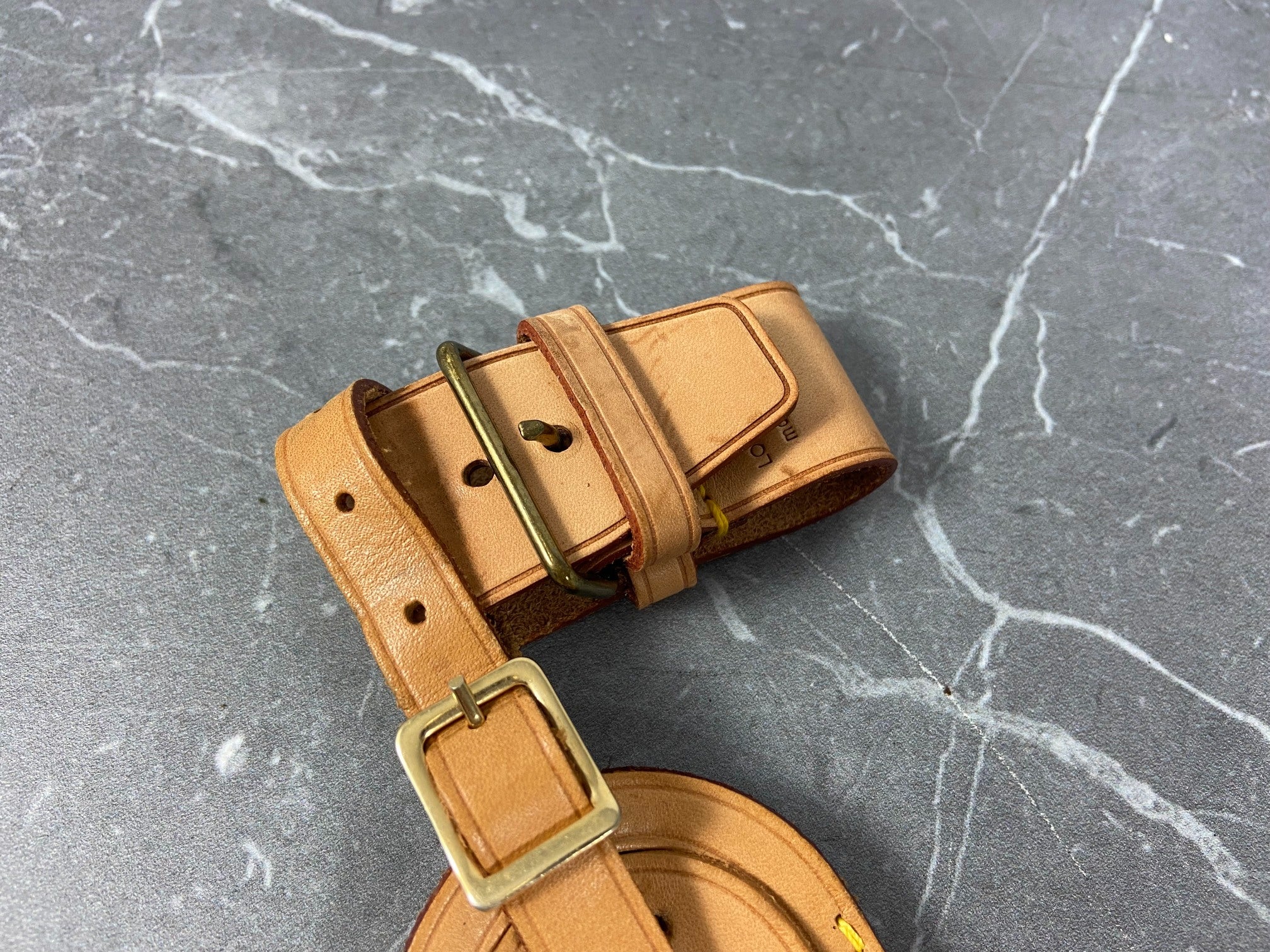 Louis Vuitton Luggage Tag & Handle Belt Beige Vachetta Leather